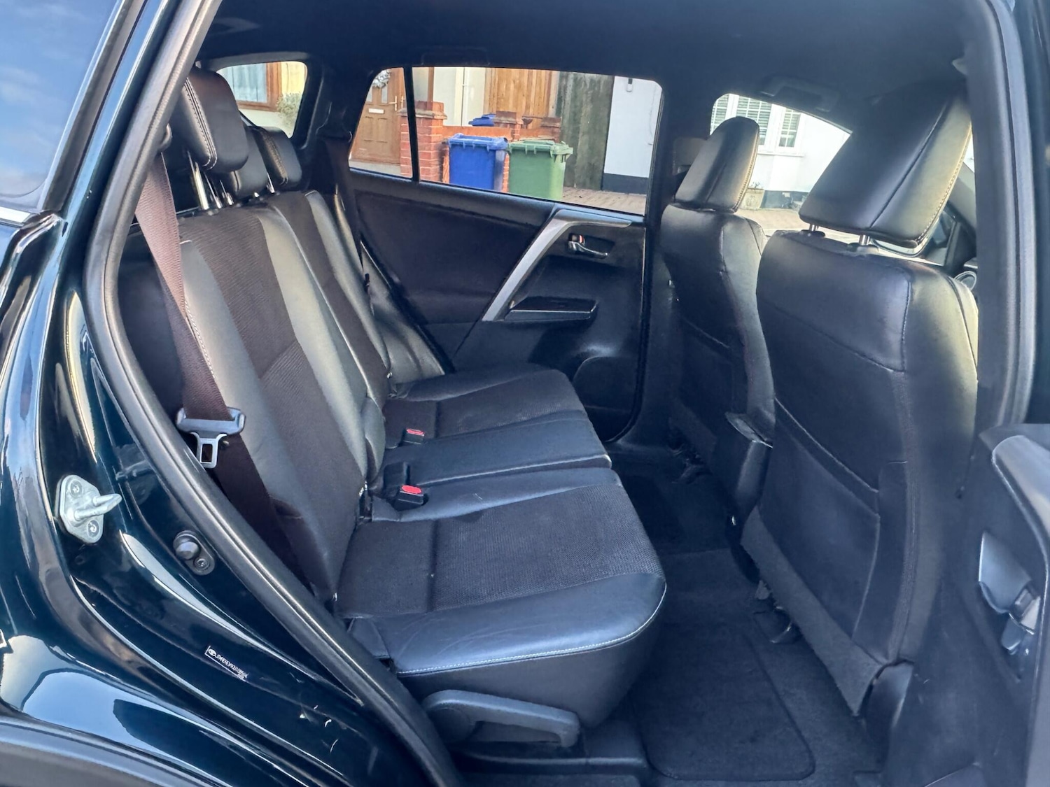 Used Toyota RAV4 2016 for sale - 77066574: Photo 31