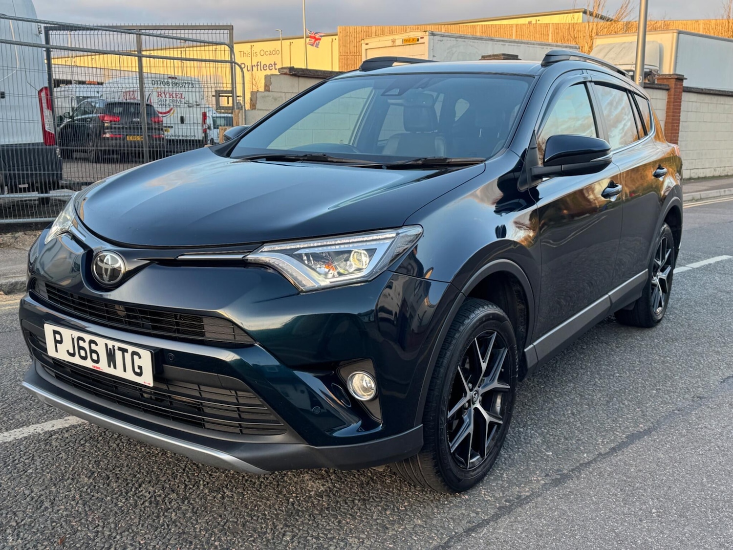 Used Toyota RAV4 2016 for sale - 77066574: Photo 5