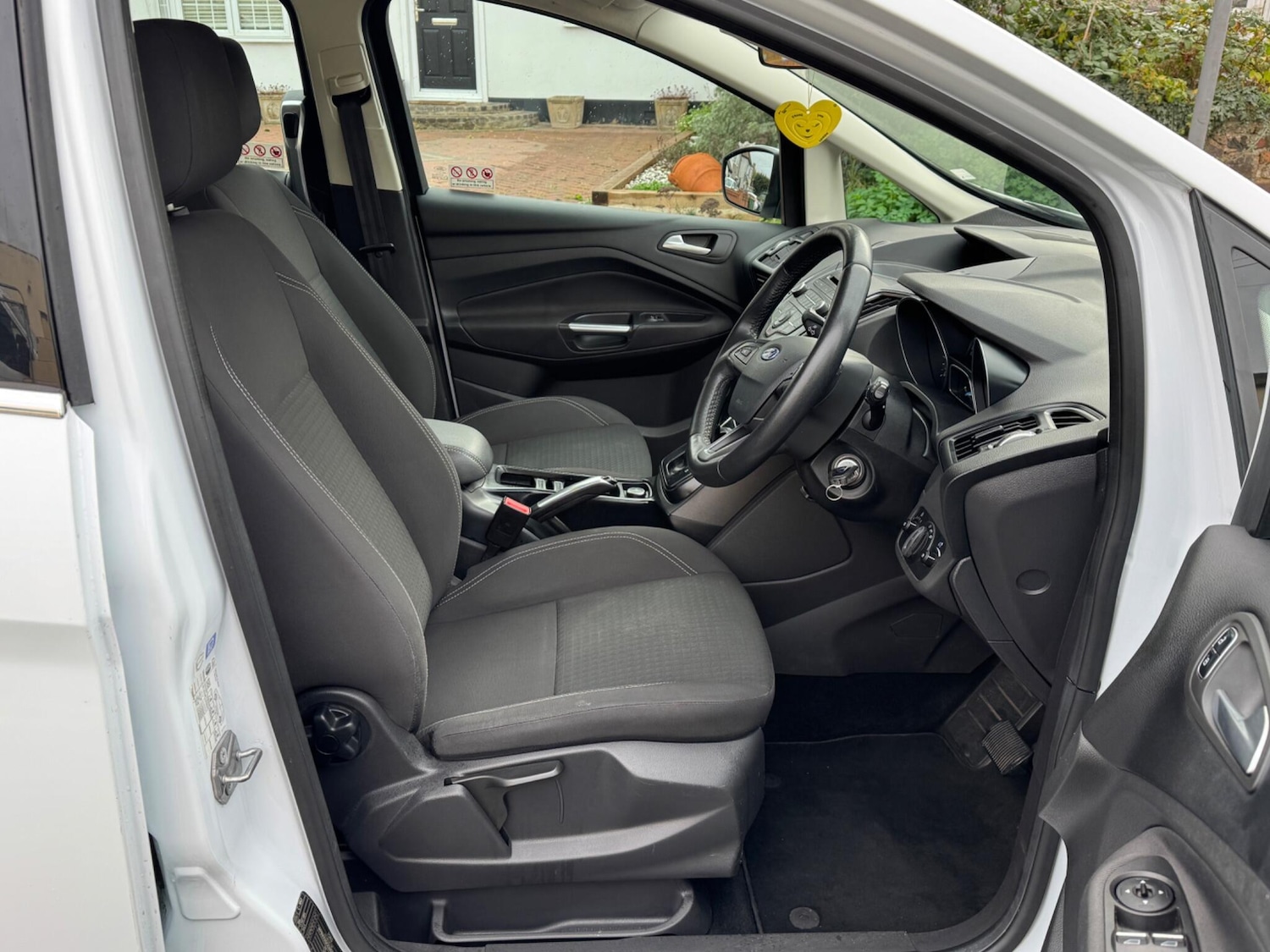 Used Ford Grand C-Max 2016 for sale - 76752584: Photo 15