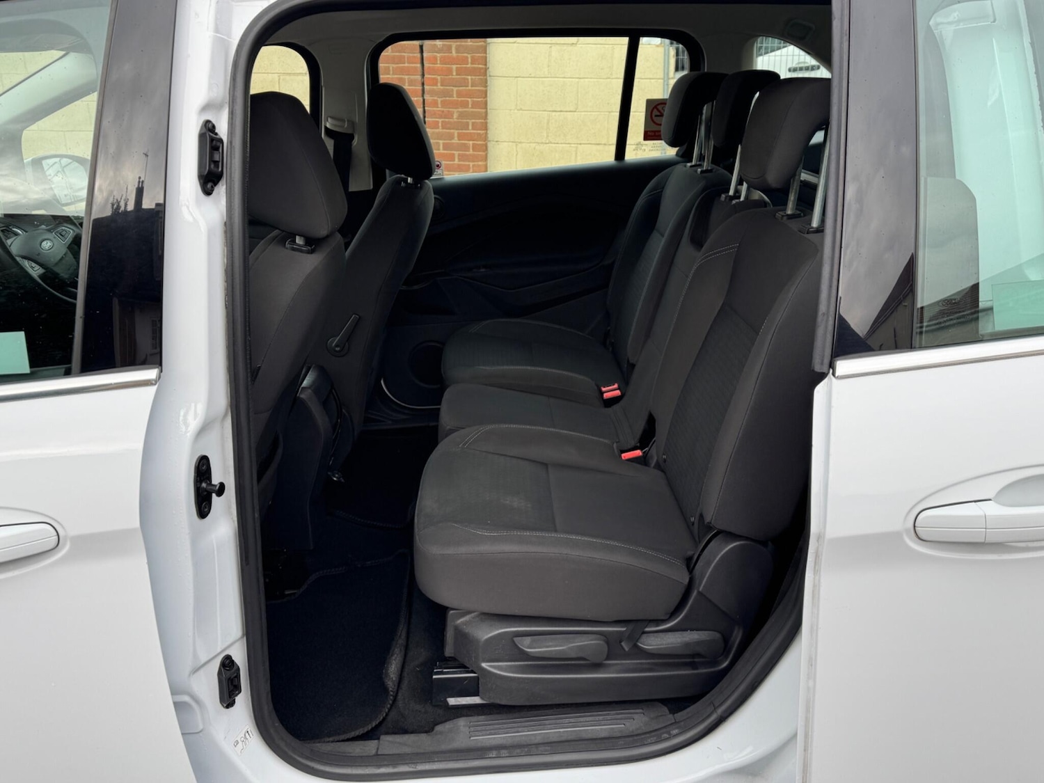 Used Ford Grand C-Max 2016 for sale - 76752584: Photo 22