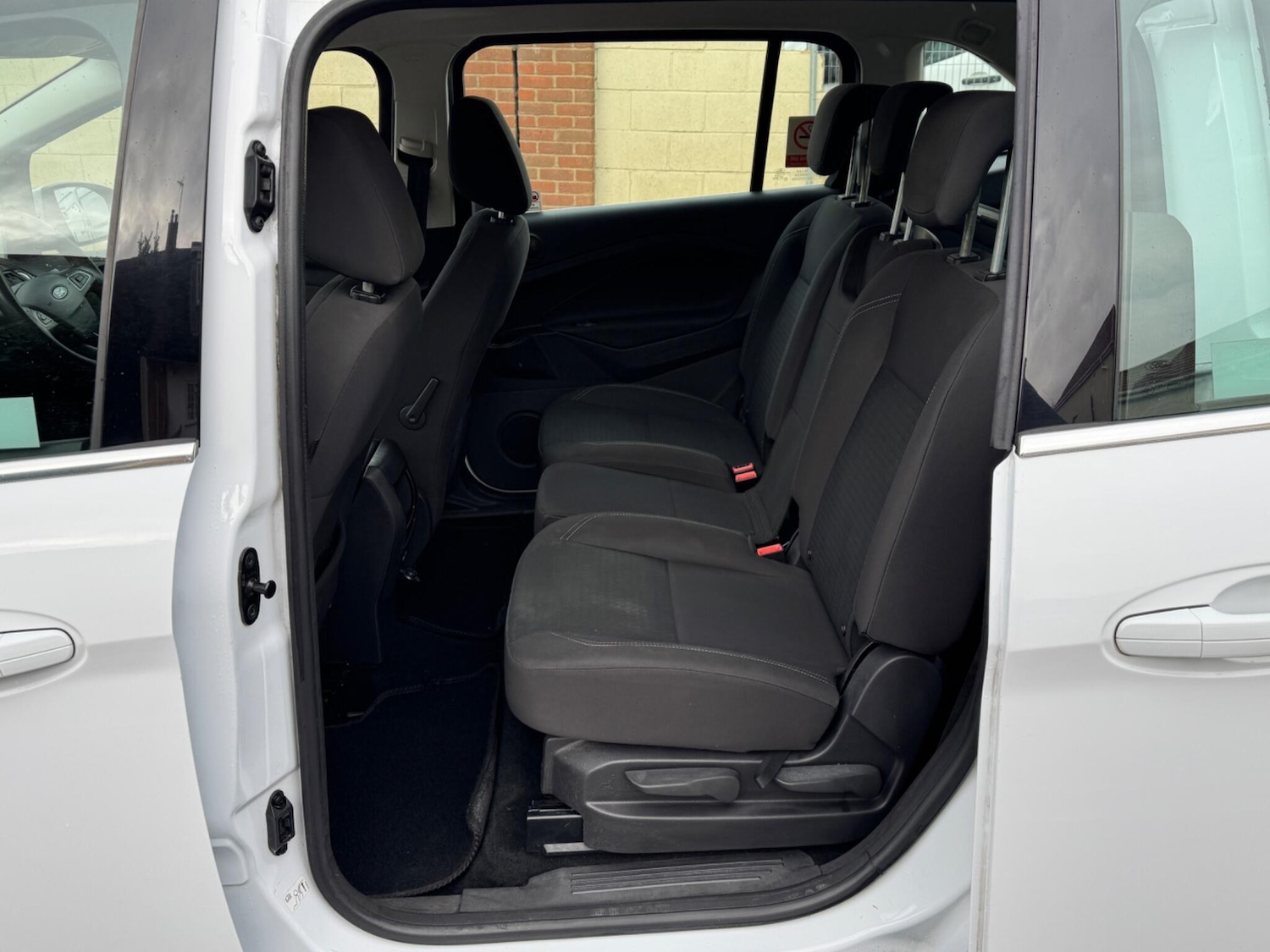 Used Ford Grand C-Max 2016 for sale - 76752584: Photo 23