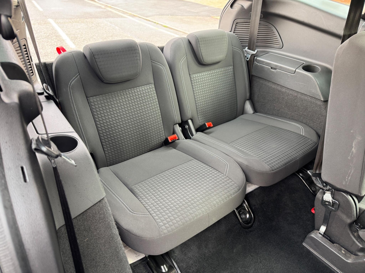 Used Ford Grand C-Max 2016 for sale - 76752584: Photo 33