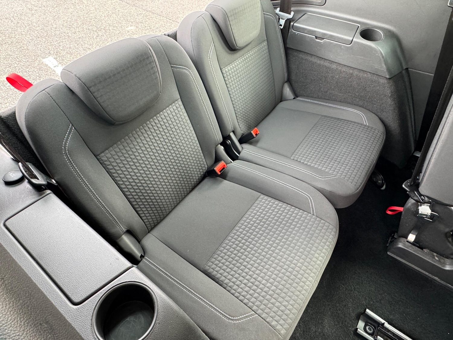 Used Ford Grand C-Max 2016 for sale - 76752584: Photo 34