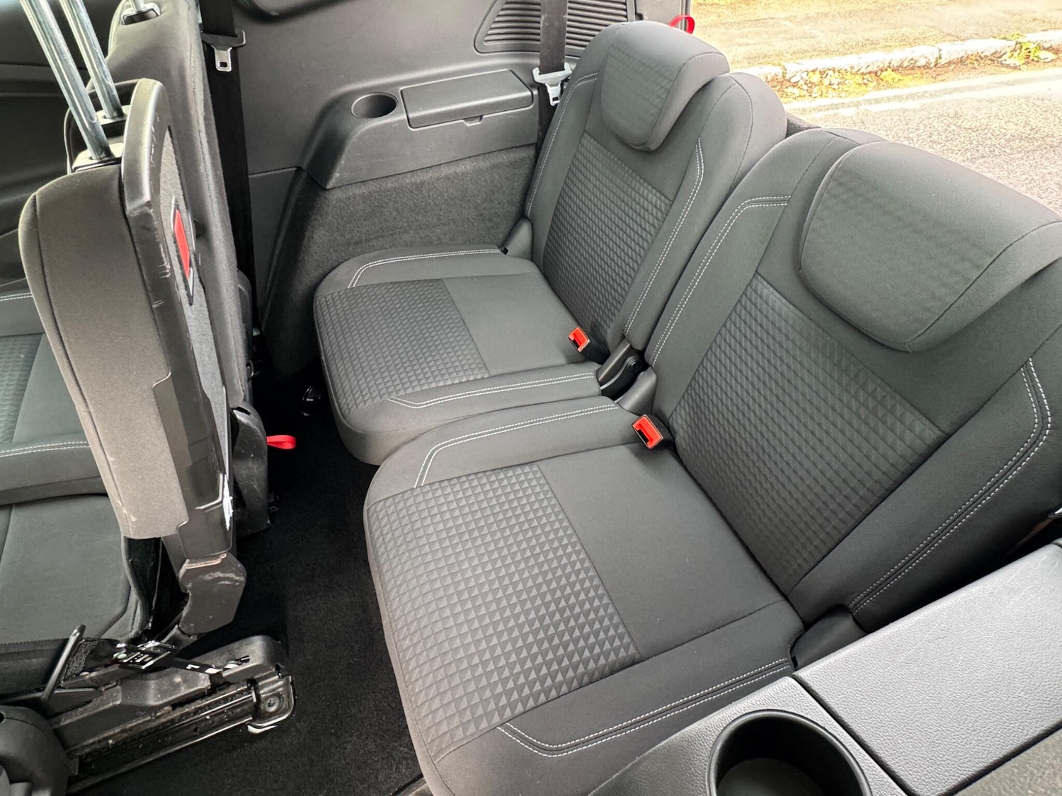 Used Ford Grand C-Max 2016 for sale - 76752584: Photo 38