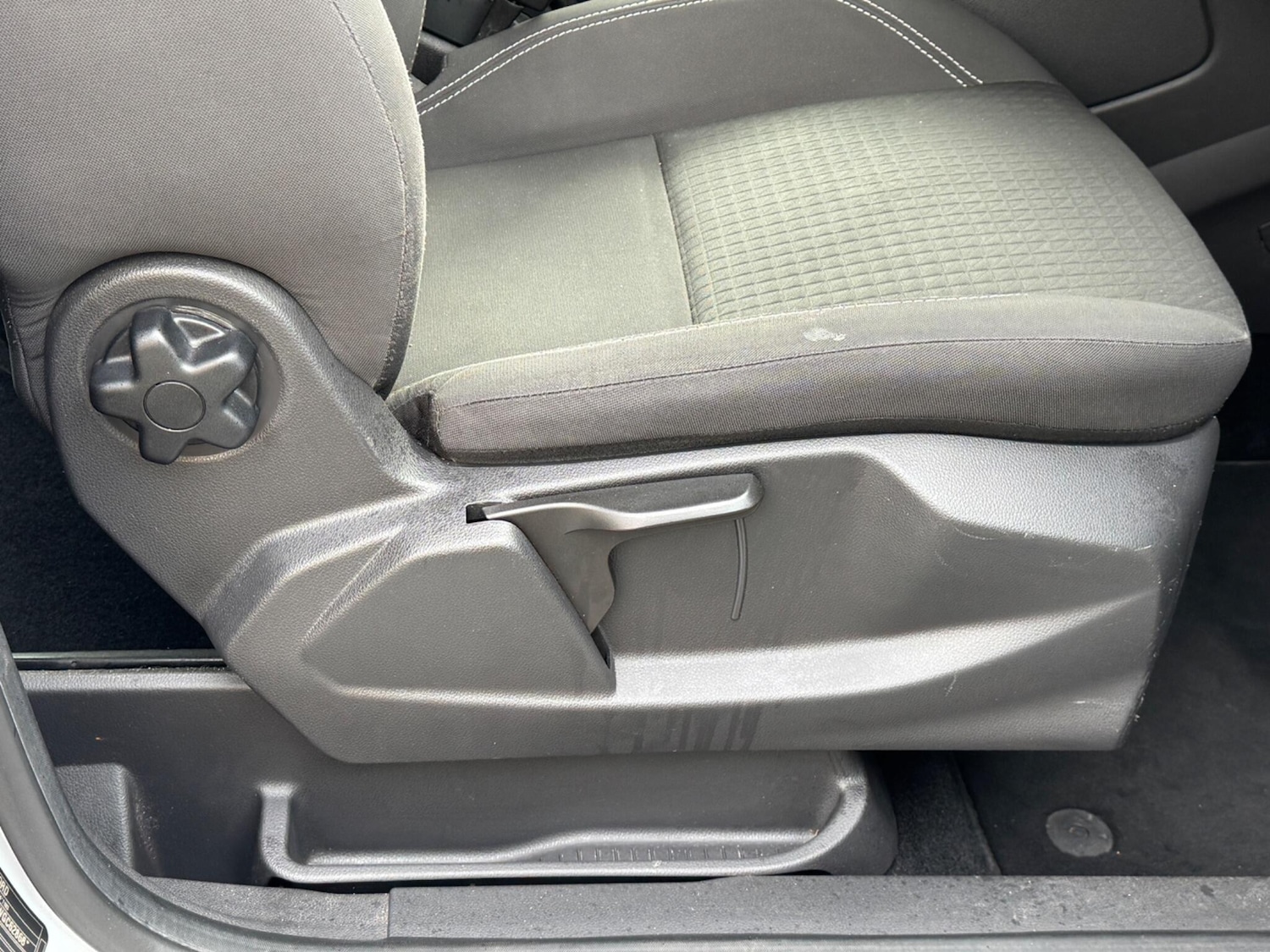 Used Ford Grand C-Max 2016 for sale - 76752584: Photo 42