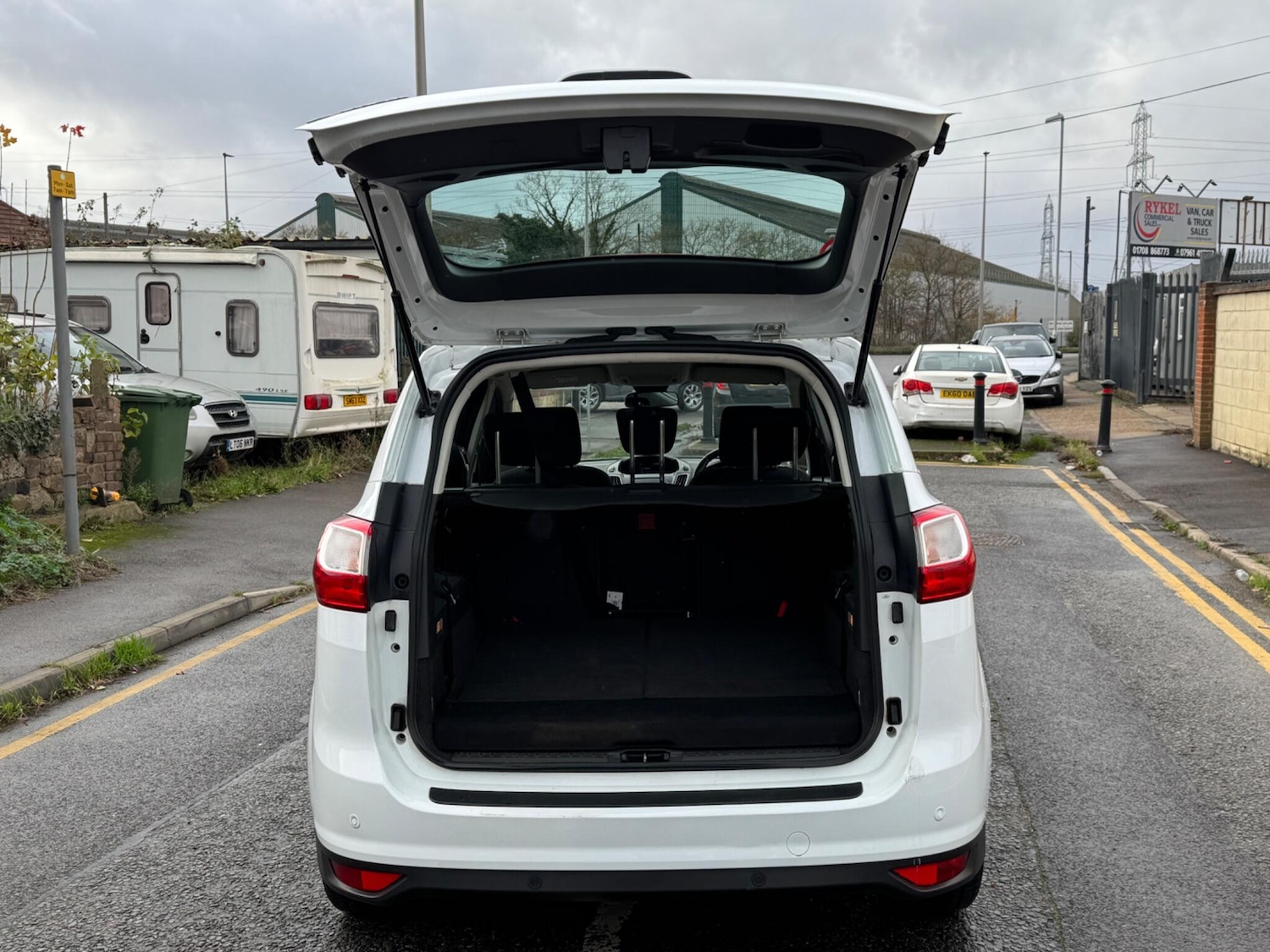 Used Ford Grand C-Max 2016 for sale - 76752584: Photo 48
