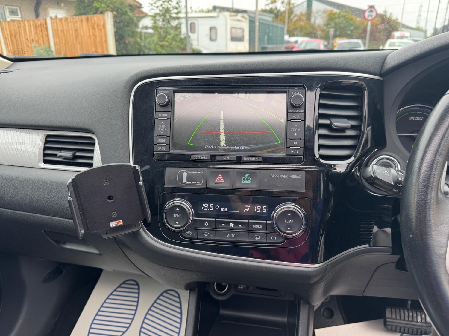 Used Mitsubishi Outlander 2014 for sale - 76167371: Photo 39