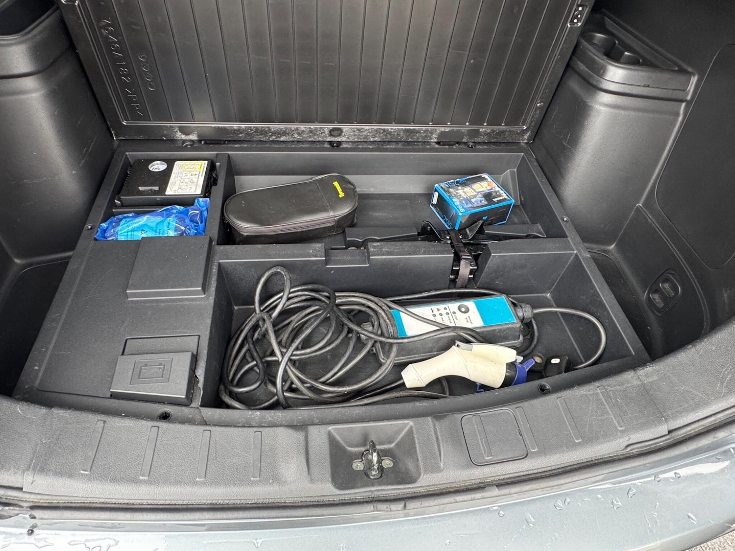 Used Mitsubishi Outlander 2014 for sale - 76167371: Photo 46