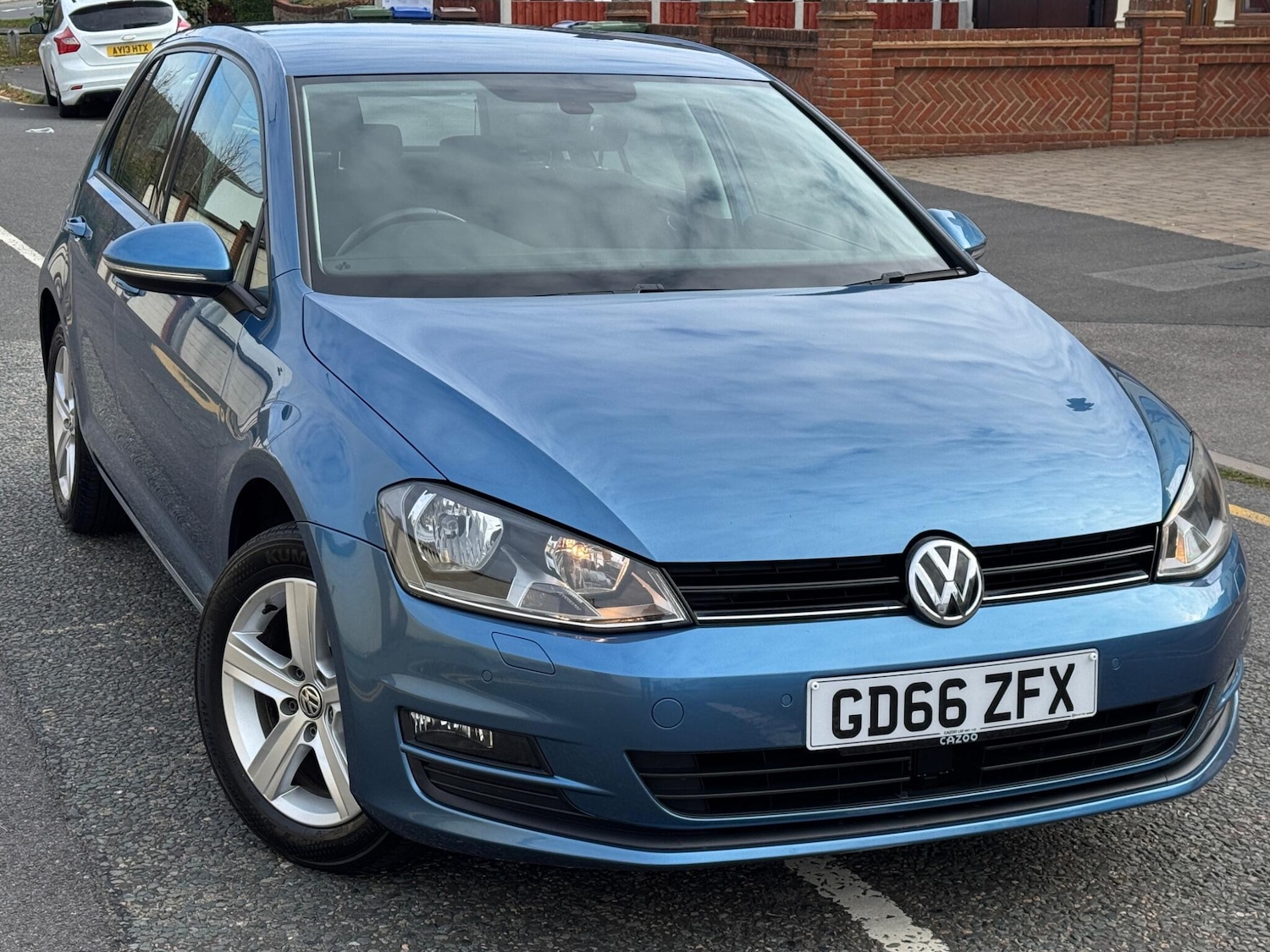 Used Volkswagen Golf 2017 for sale - 76251411: Photo 1