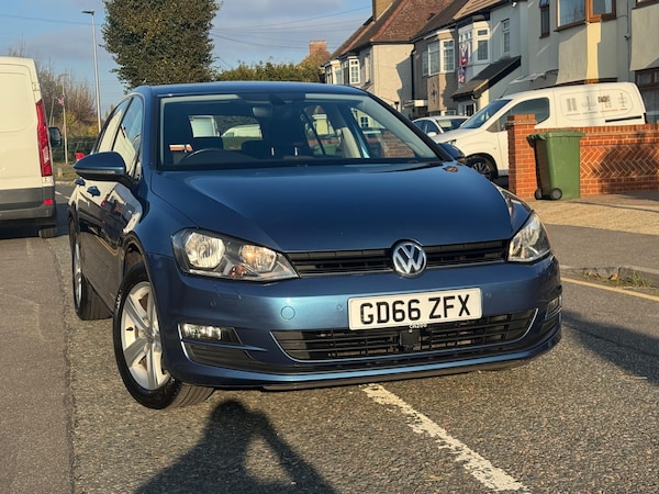 Used Volkswagen Golf 2017 for sale - 76251411: Photo 1