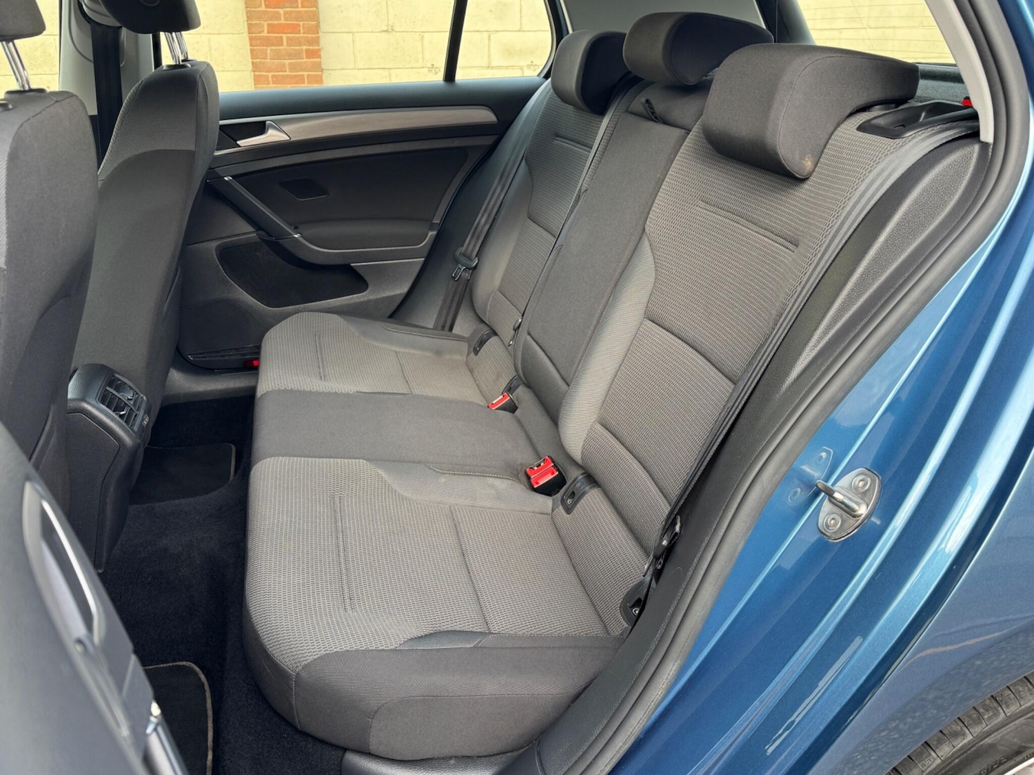 Used Volkswagen Golf 2017 for sale - 76251411: Photo 29