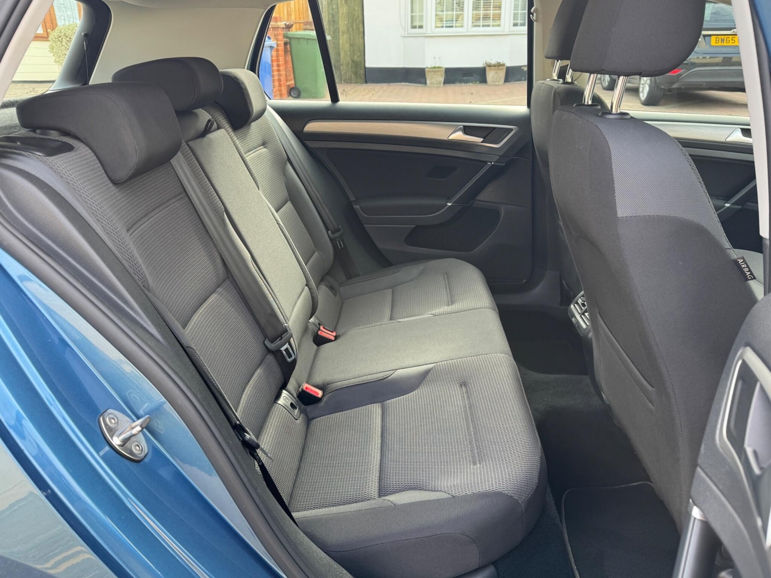 Used Volkswagen Golf 2017 for sale - 76251411: Photo 30