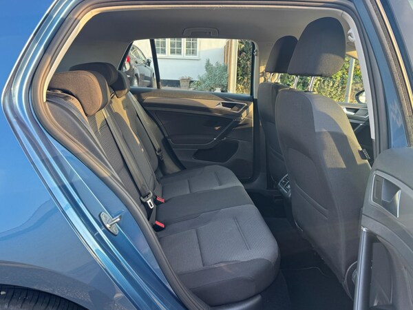 Used Volkswagen Golf 2017 for sale - 76251411: Photo 31