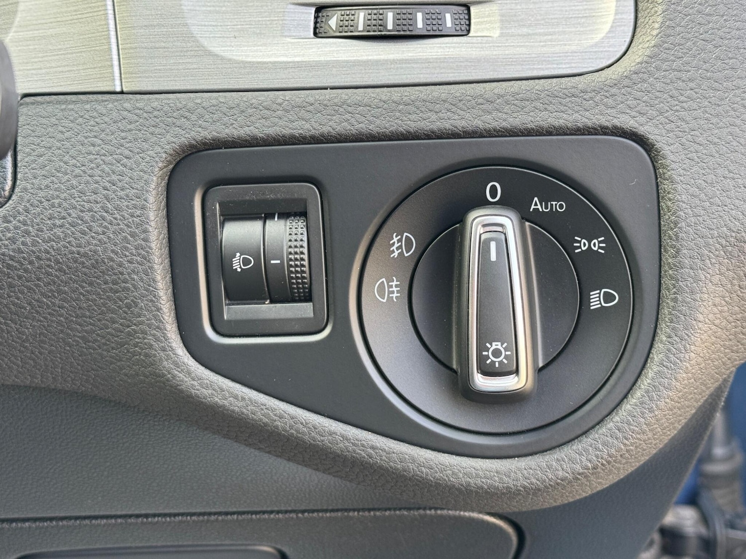 Used Volkswagen Golf 2017 for sale - 76251411: Photo 38