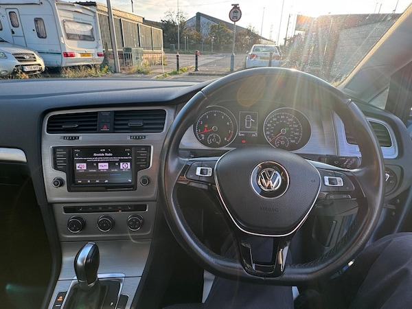 Used Volkswagen Golf 2017 for sale - 76251411: Photo 38