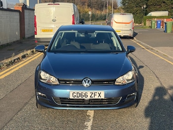 Used Volkswagen Golf 2017 for sale - 76251411: Photo 4