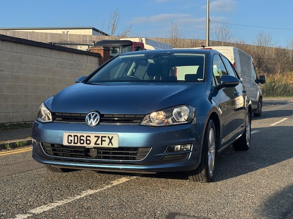 Used Volkswagen Golf 2017 for sale - 76251411: Photo 5