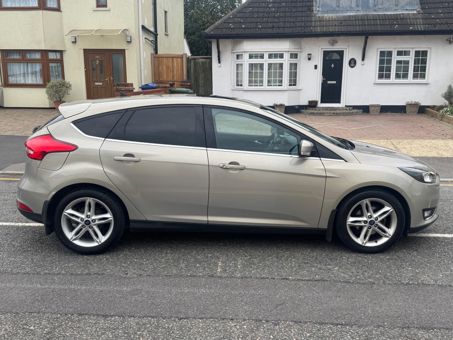 Used Ford Focus 2015 for sale - 76269977: Photo 12