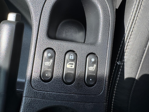 Used Nissan Qashqai 2010 for sale - 74631508: Photo 44