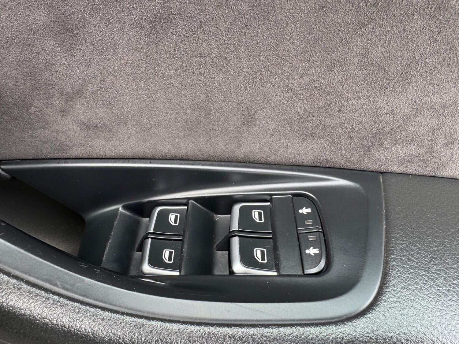 Used Audi A6 Saloon for sale - 77537491: Photo 39