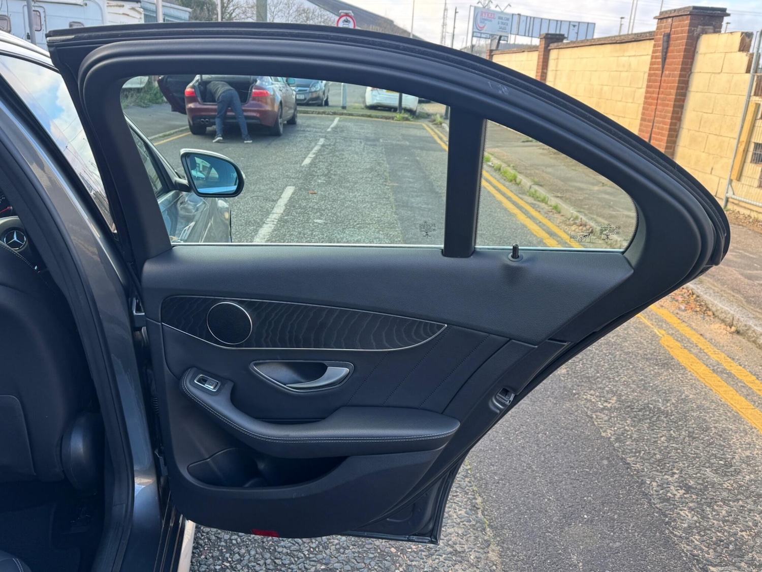 Used Mercedes-Benz C Class 2017 for sale - 77057491: Photo 30