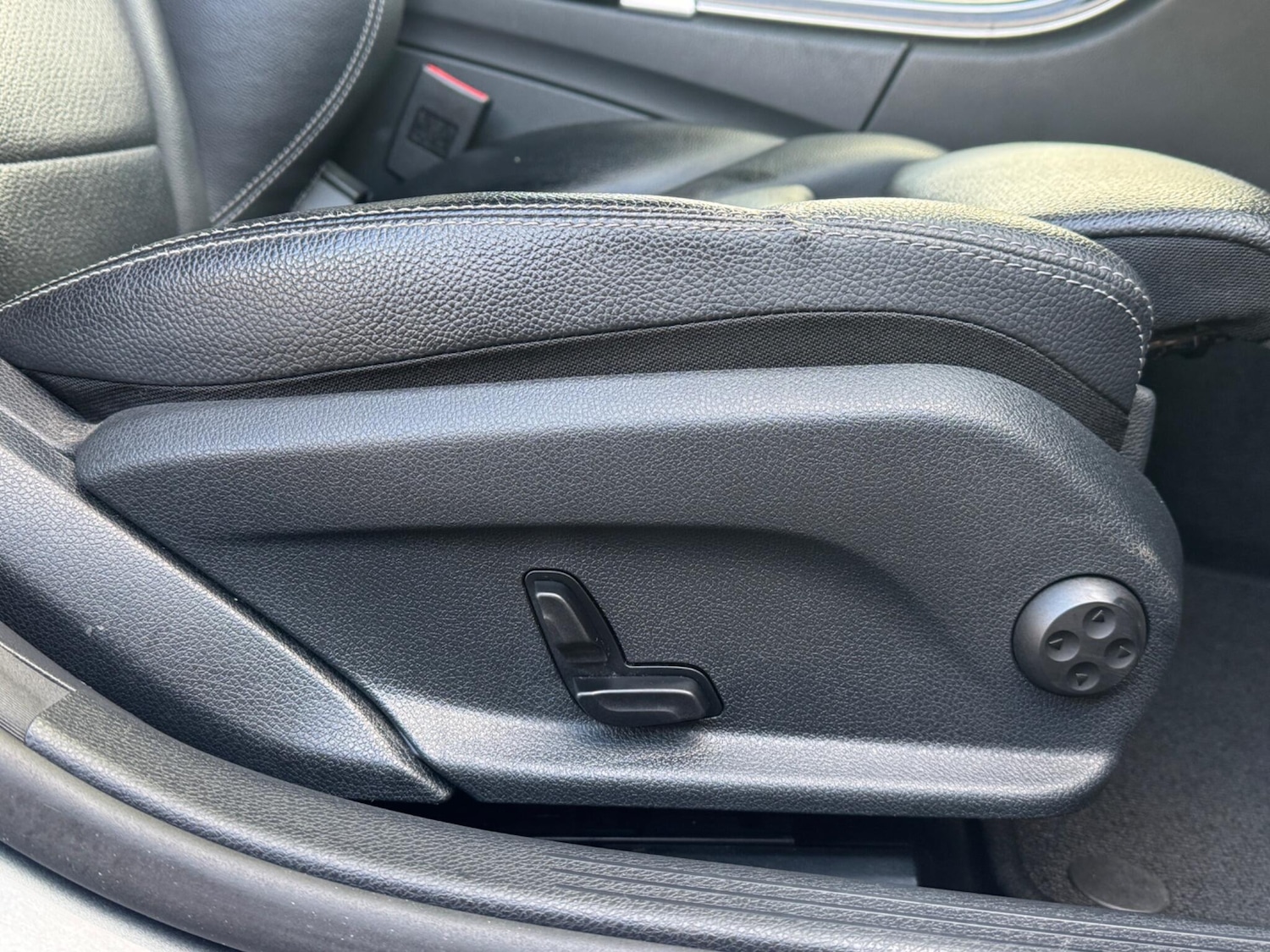 Used Mercedes-Benz C Class 2017 for sale - 77057491: Photo 35