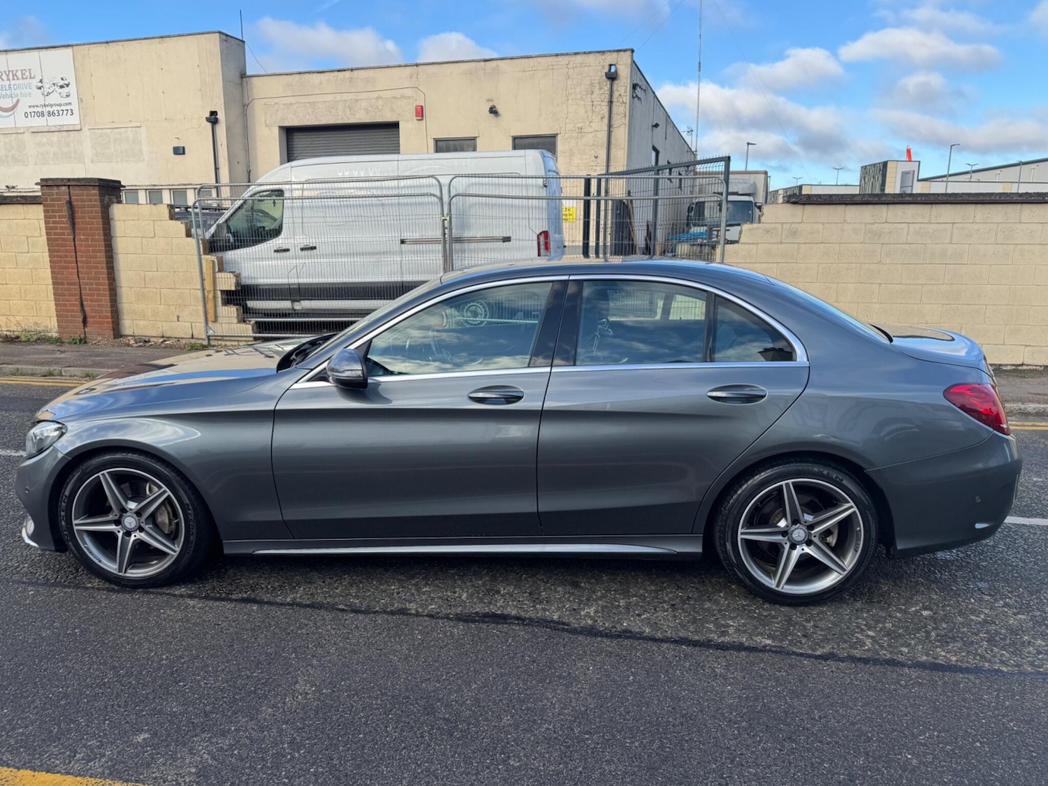 Used Mercedes-Benz C Class 2017 for sale - 77057491: Photo 5