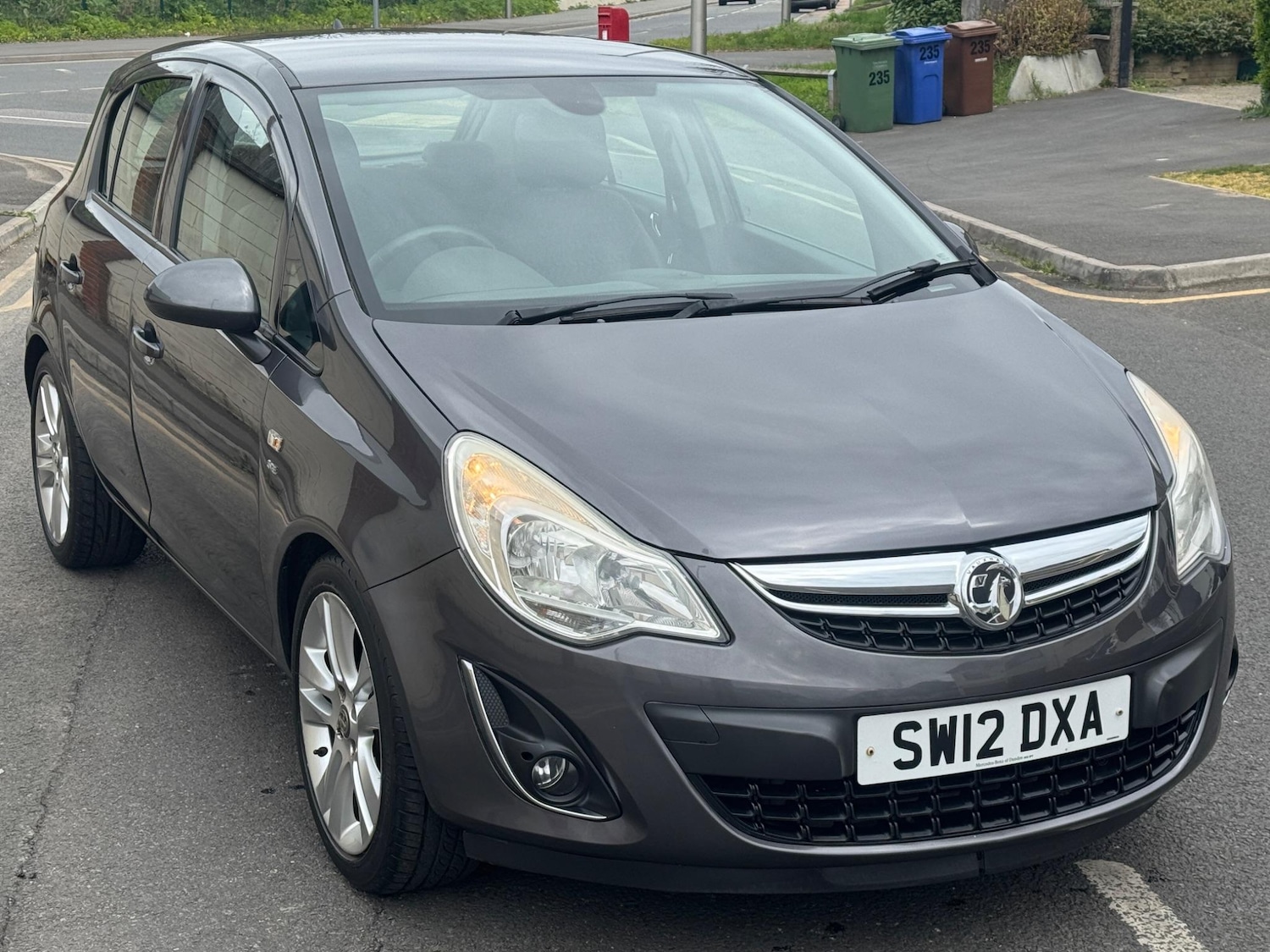 Used Vauxhall Corsa 2012 for sale - 76441357: Photo 2