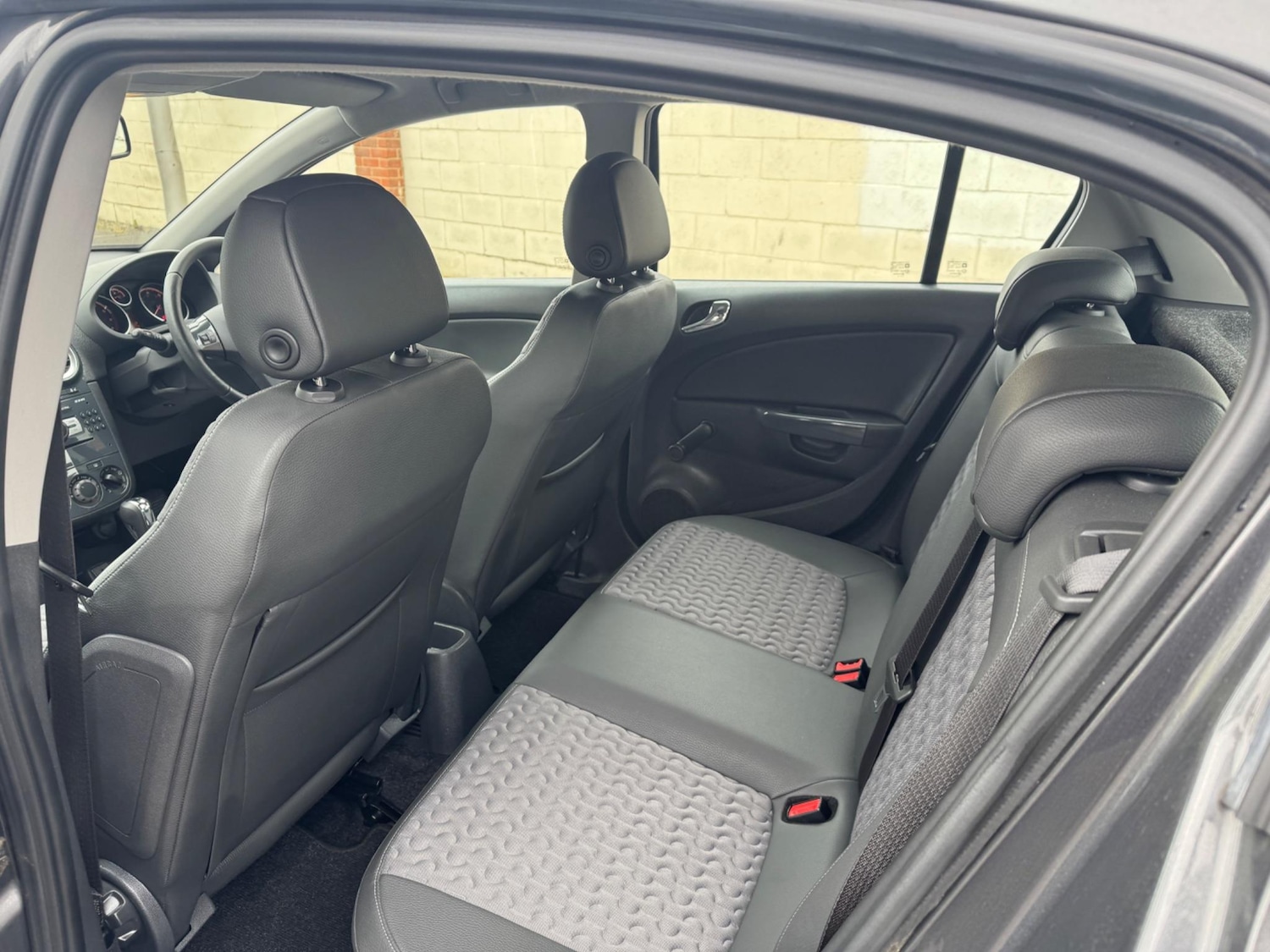 Used Vauxhall Corsa 2012 for sale - 76441357: Photo 26