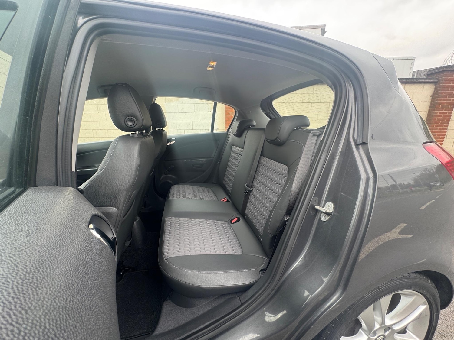 Used Vauxhall Corsa 2012 for sale - 76441357: Photo 30