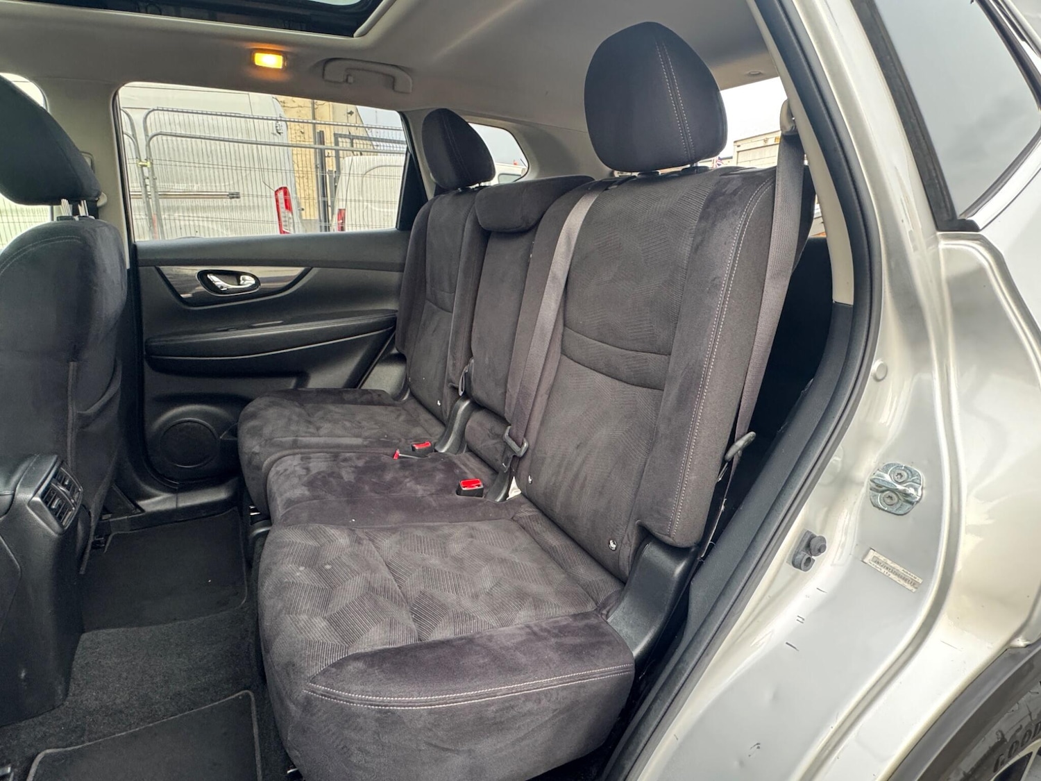 Used Nissan X-Trail 2017 for sale - 76965622: Photo 27