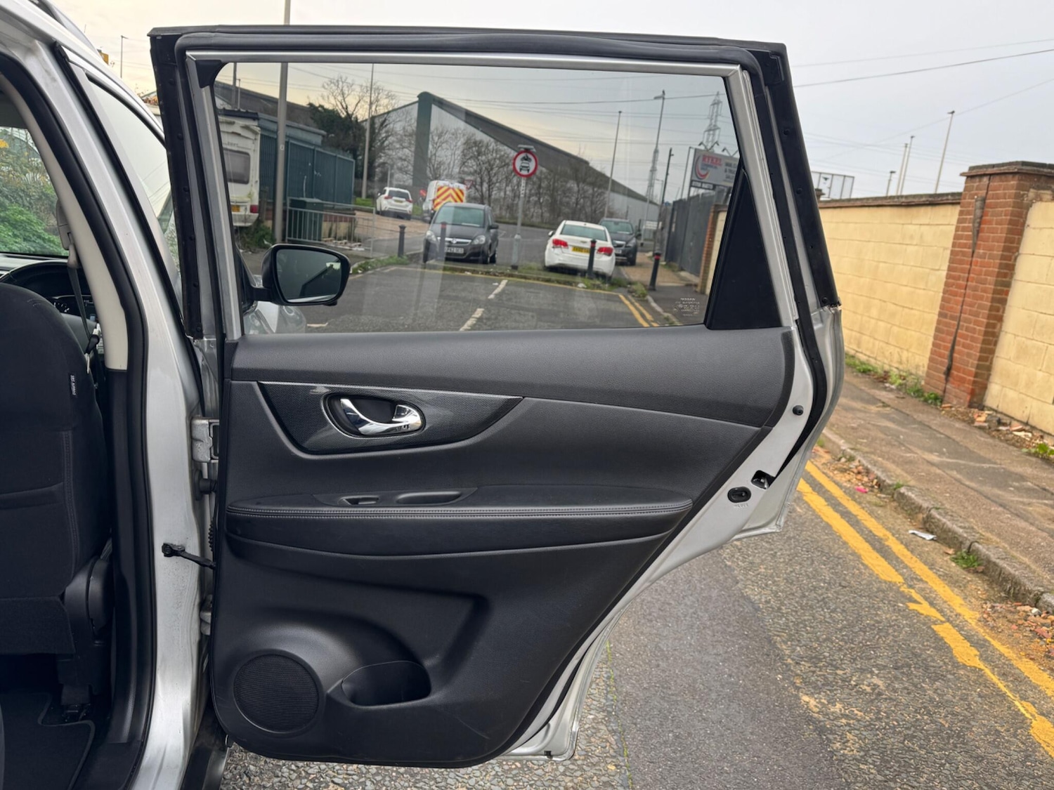 Used Nissan X-Trail 2017 for sale - 76965622: Photo 30