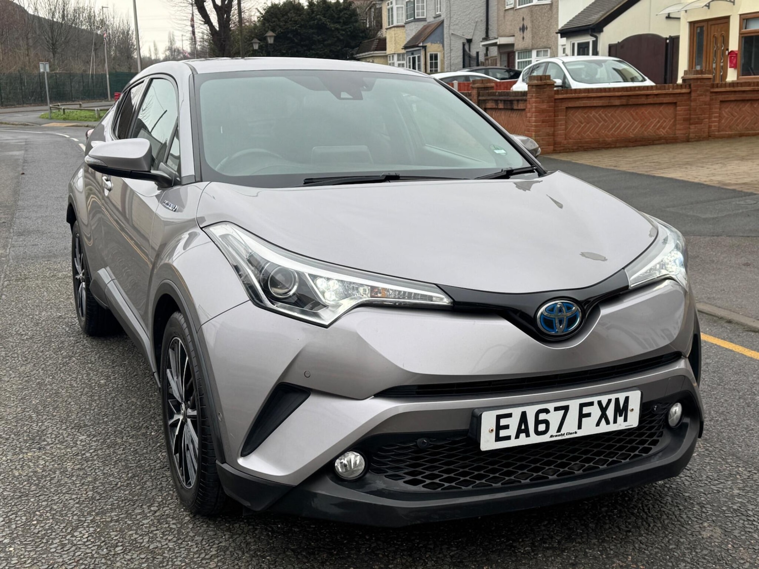 Used Toyota C-HR 2017 for sale - 77254963: Photo 2