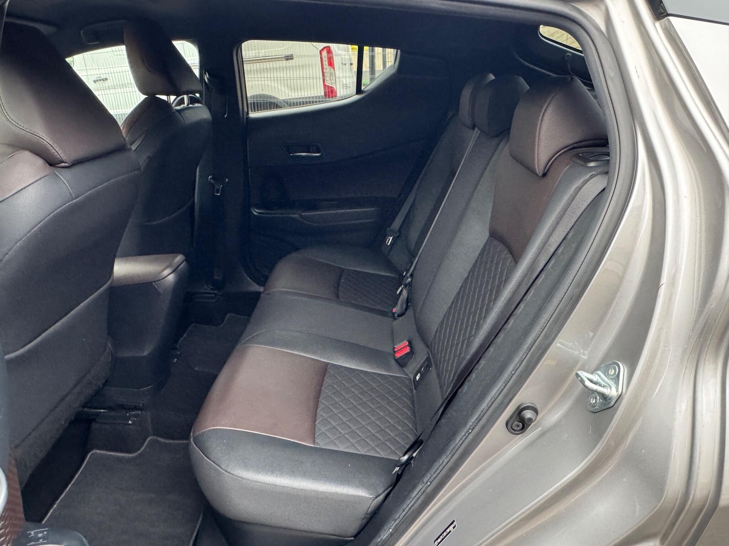 Used Toyota C-HR 2017 for sale - 77254963: Photo 26