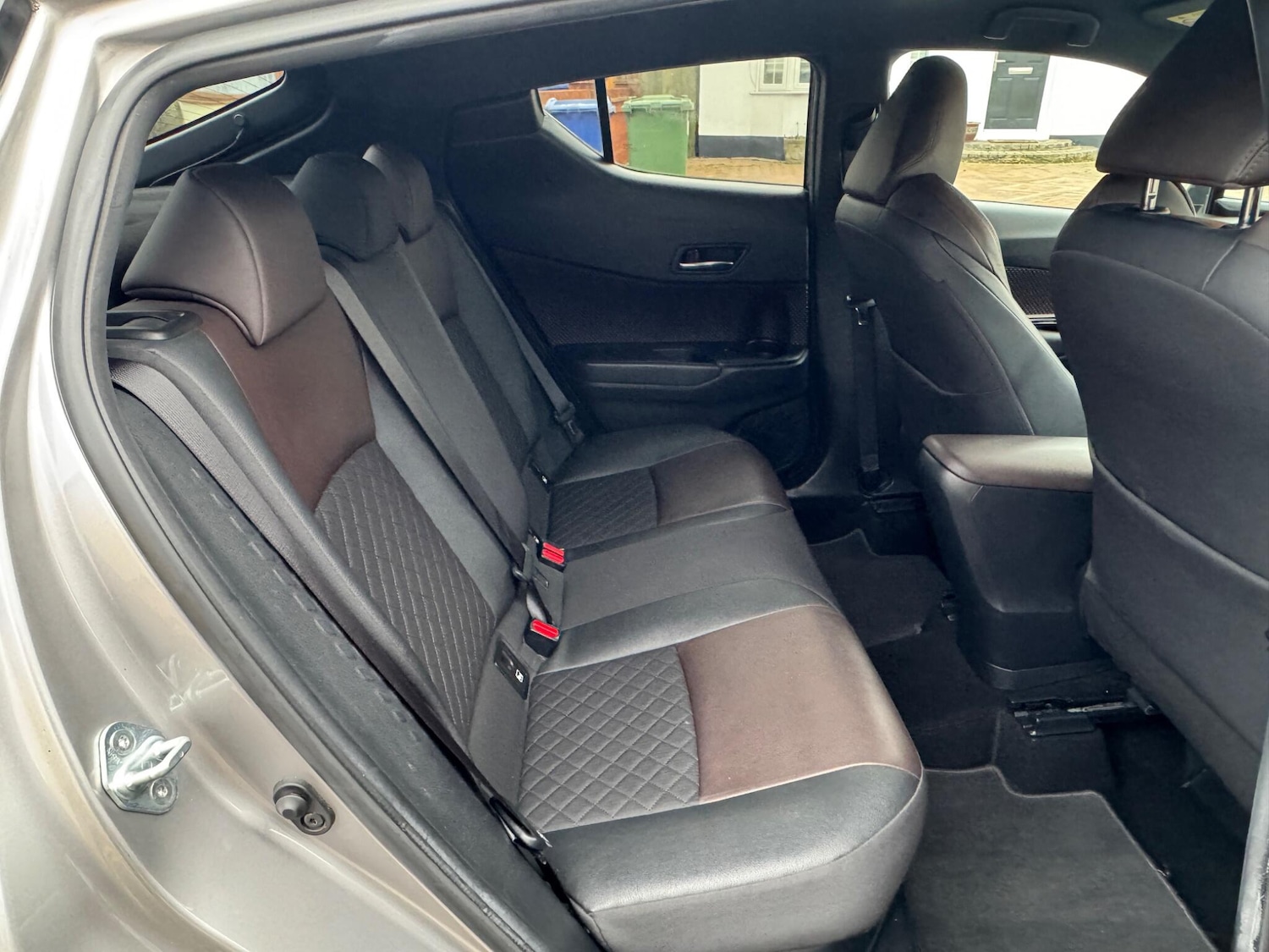 Used Toyota C-HR 2017 for sale - 77254963: Photo 31