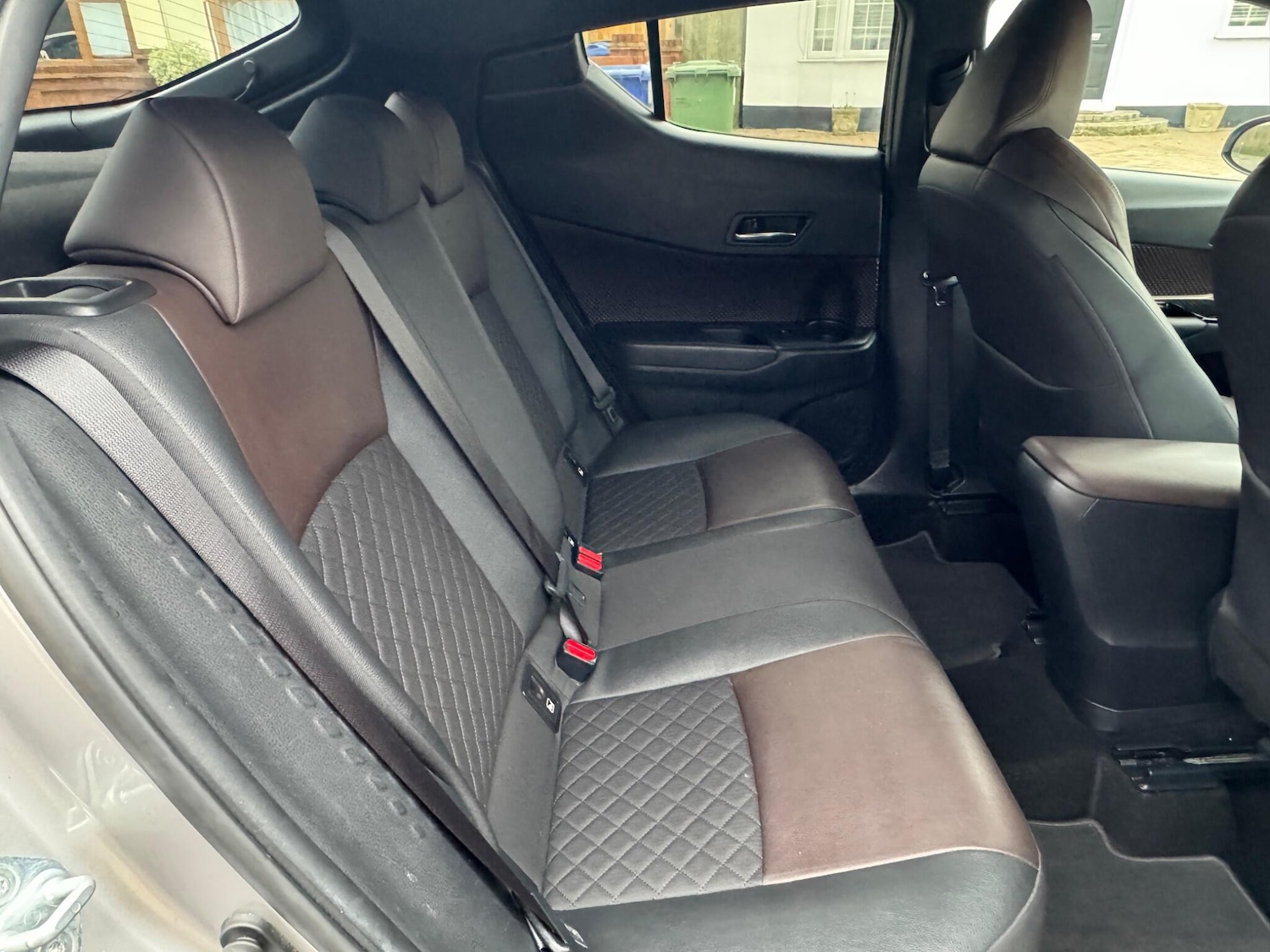 Used Toyota C-HR 2017 for sale - 77254963: Photo 32