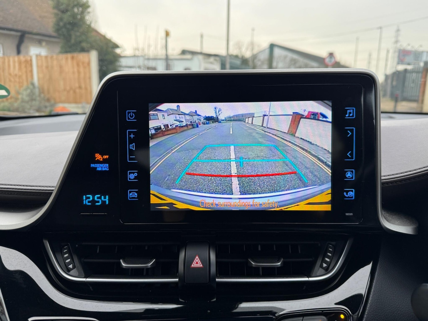 Used Toyota C-HR 2017 for sale - 77254963: Photo 44