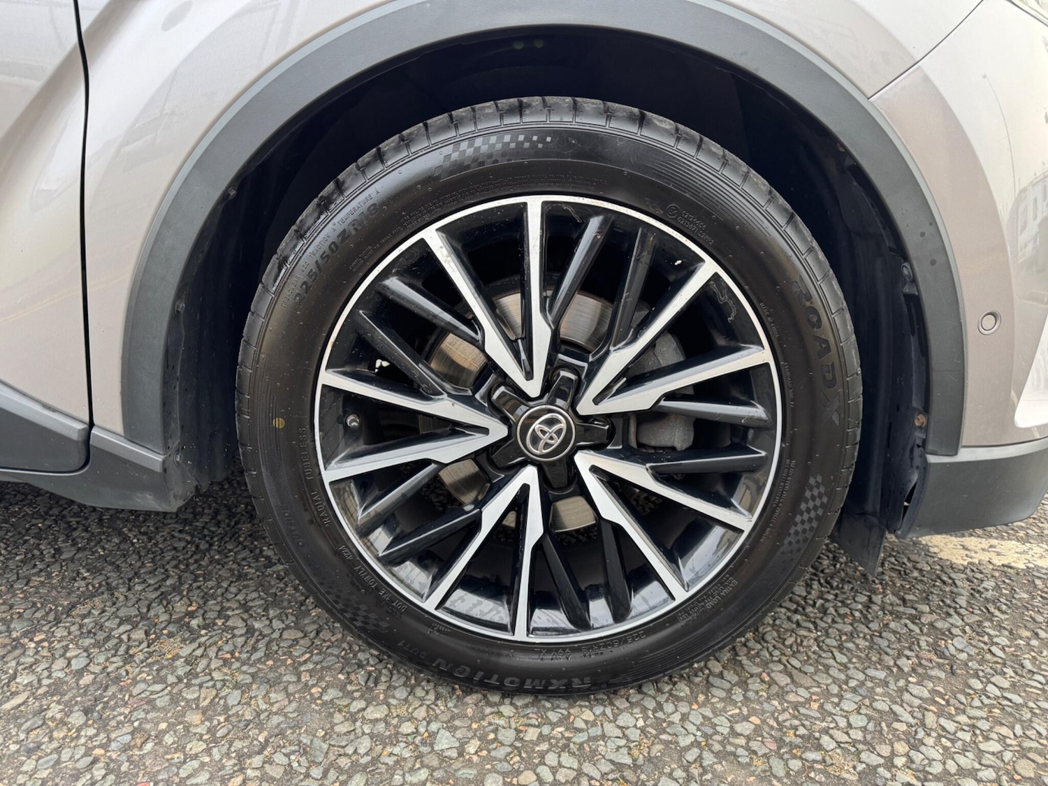 Used Toyota C-HR 2017 for sale - 77254963: Photo 56