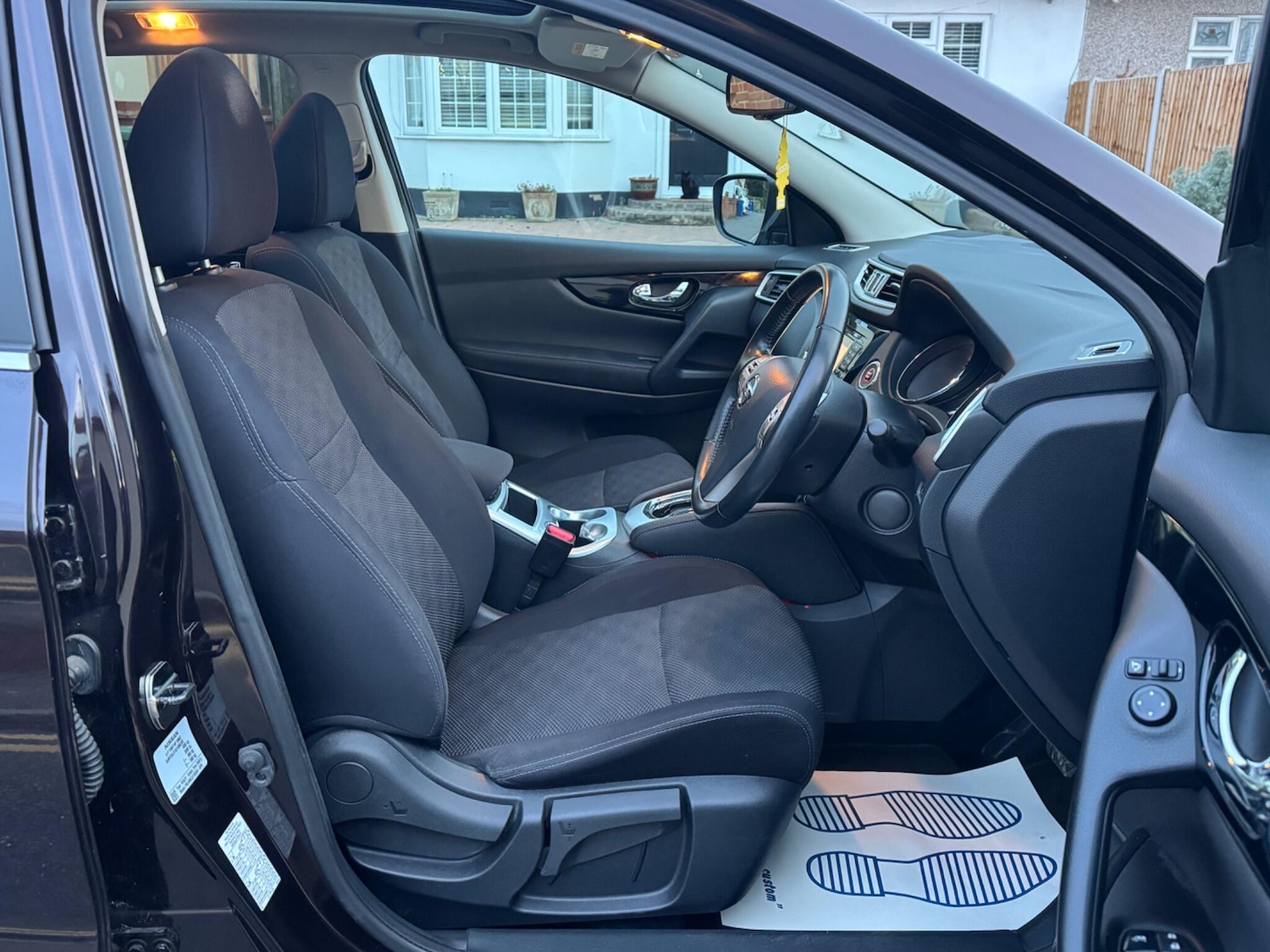 Used Nissan Qashqai 2015 for sale - 76424633: Photo 14