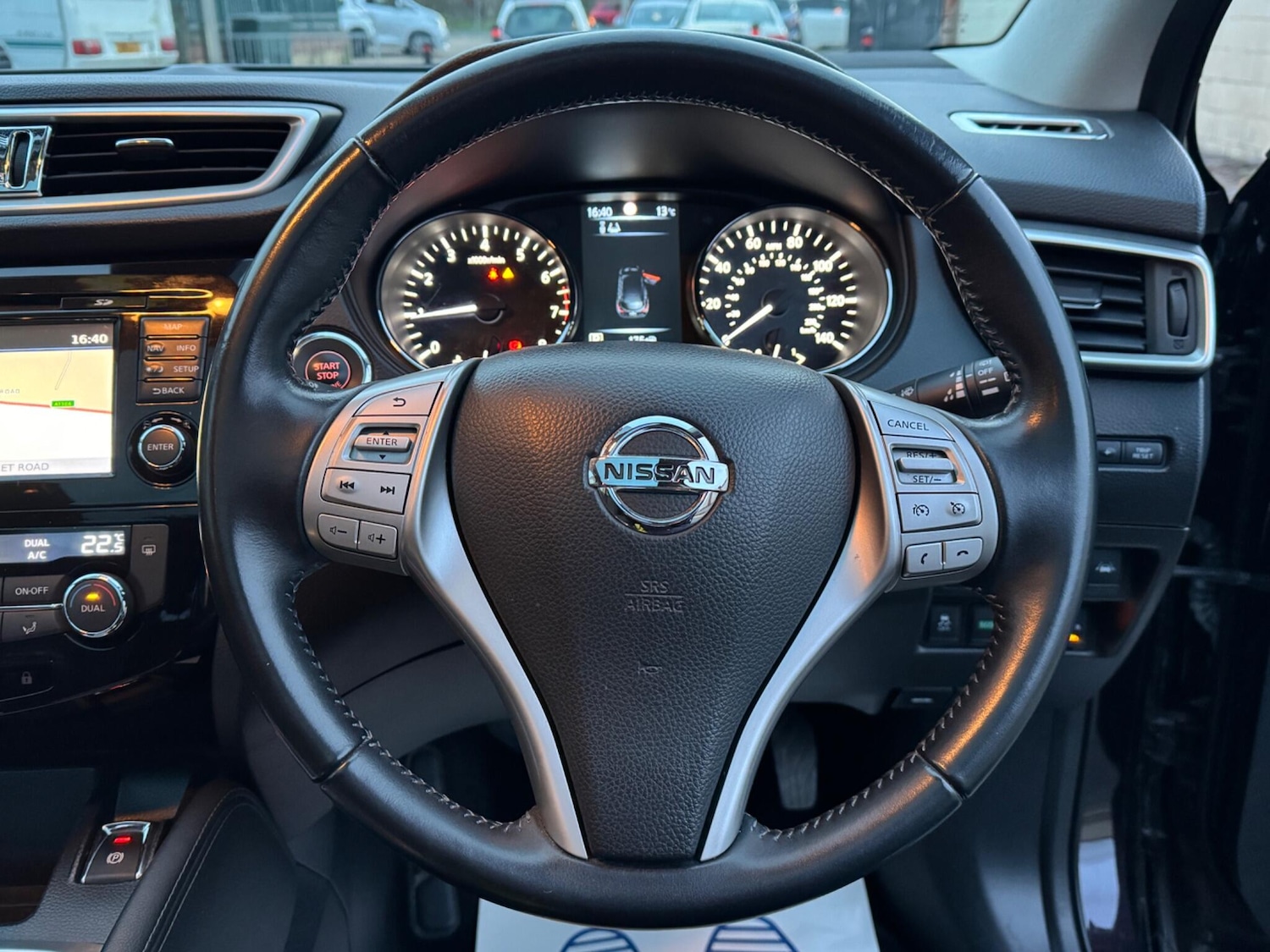 Used Nissan Qashqai 2015 for sale - 76424633: Photo 41