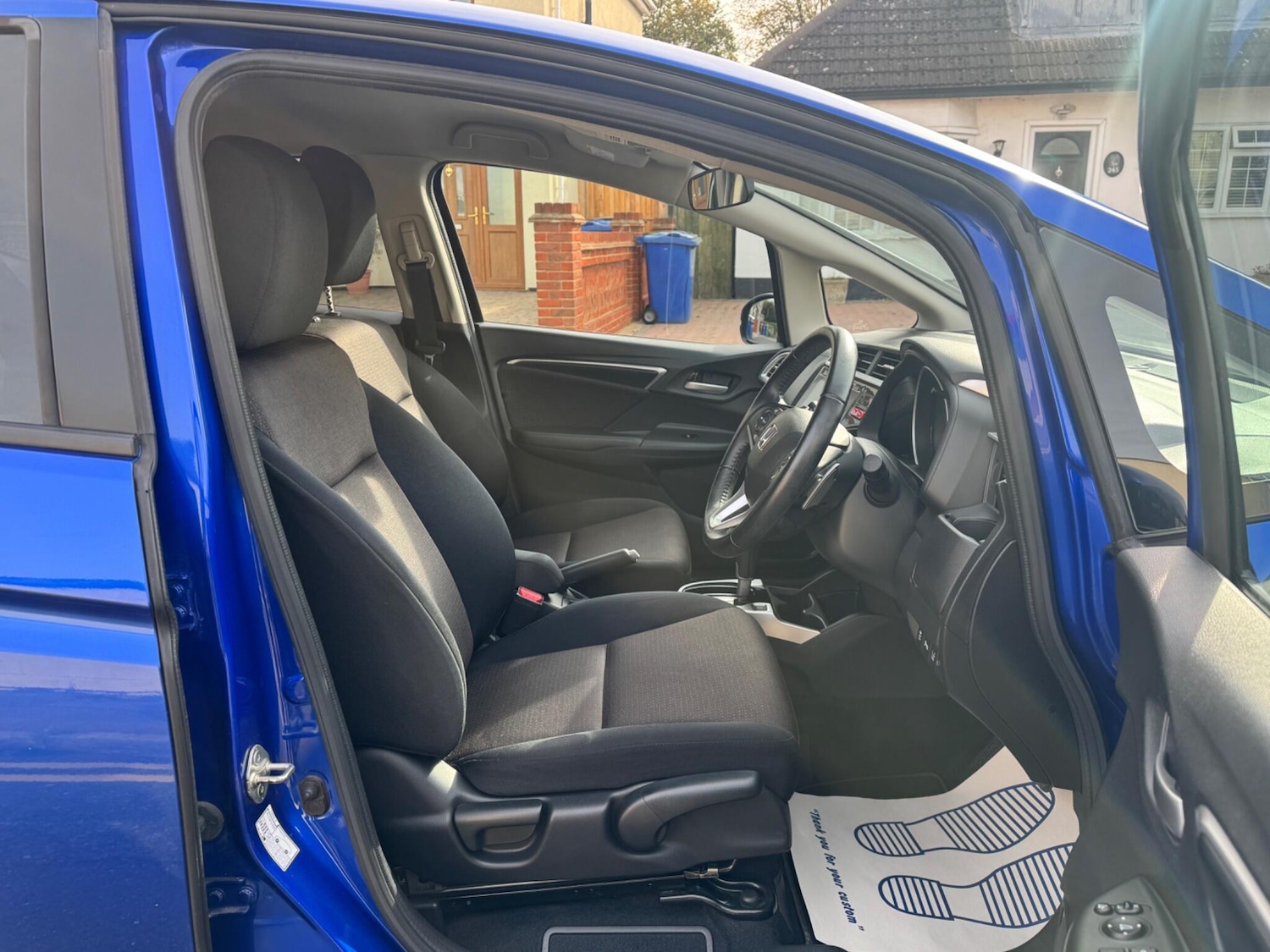 Used Honda Jazz 2017 for sale - 76995229: Photo 14