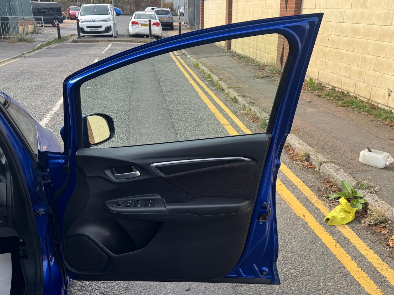 Used Honda Jazz 2017 for sale - 76995229: Photo 16