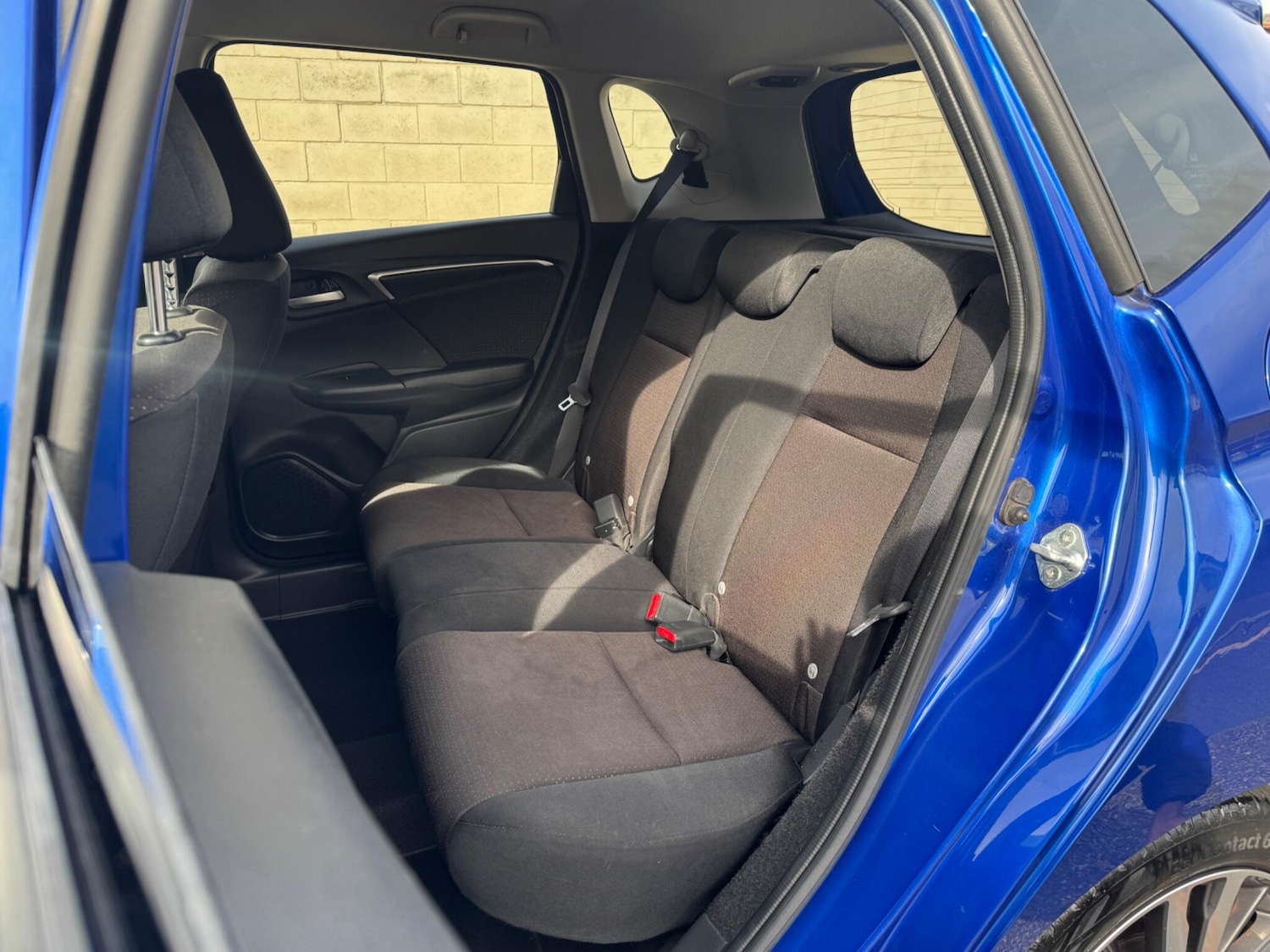 Used Honda Jazz 2017 for sale - 76995229: Photo 28