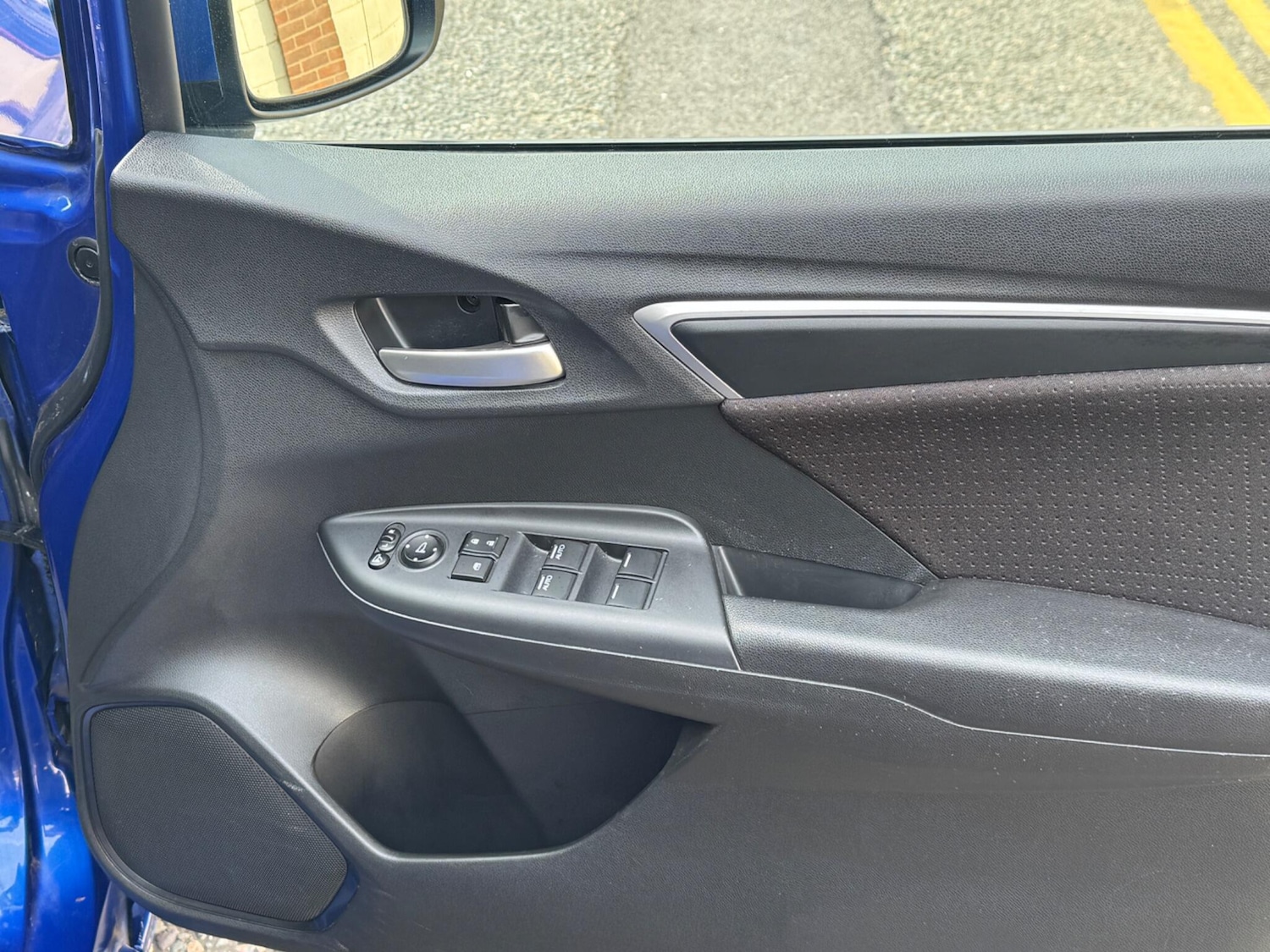 Used Honda Jazz 2017 for sale - 76995229: Photo 35