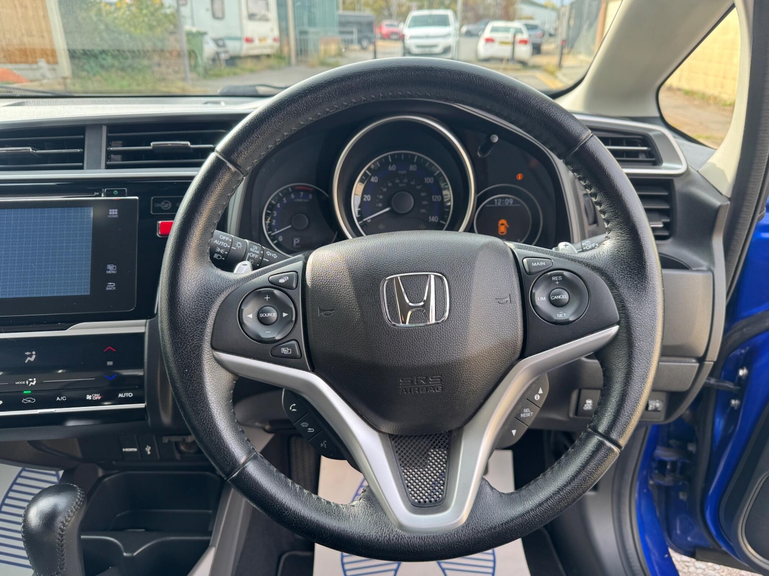 Used Honda Jazz 2017 for sale - 76995229: Photo 38