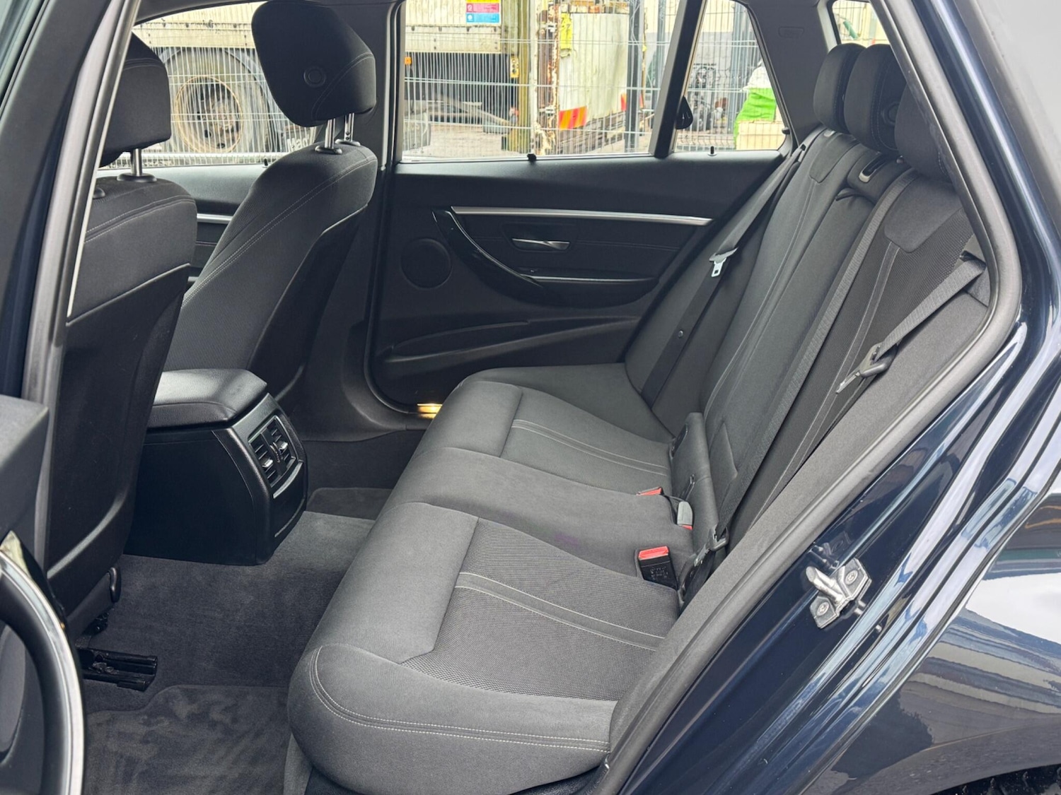 Used BMW 3 Series 2015 for sale - 77611669: Photo 27