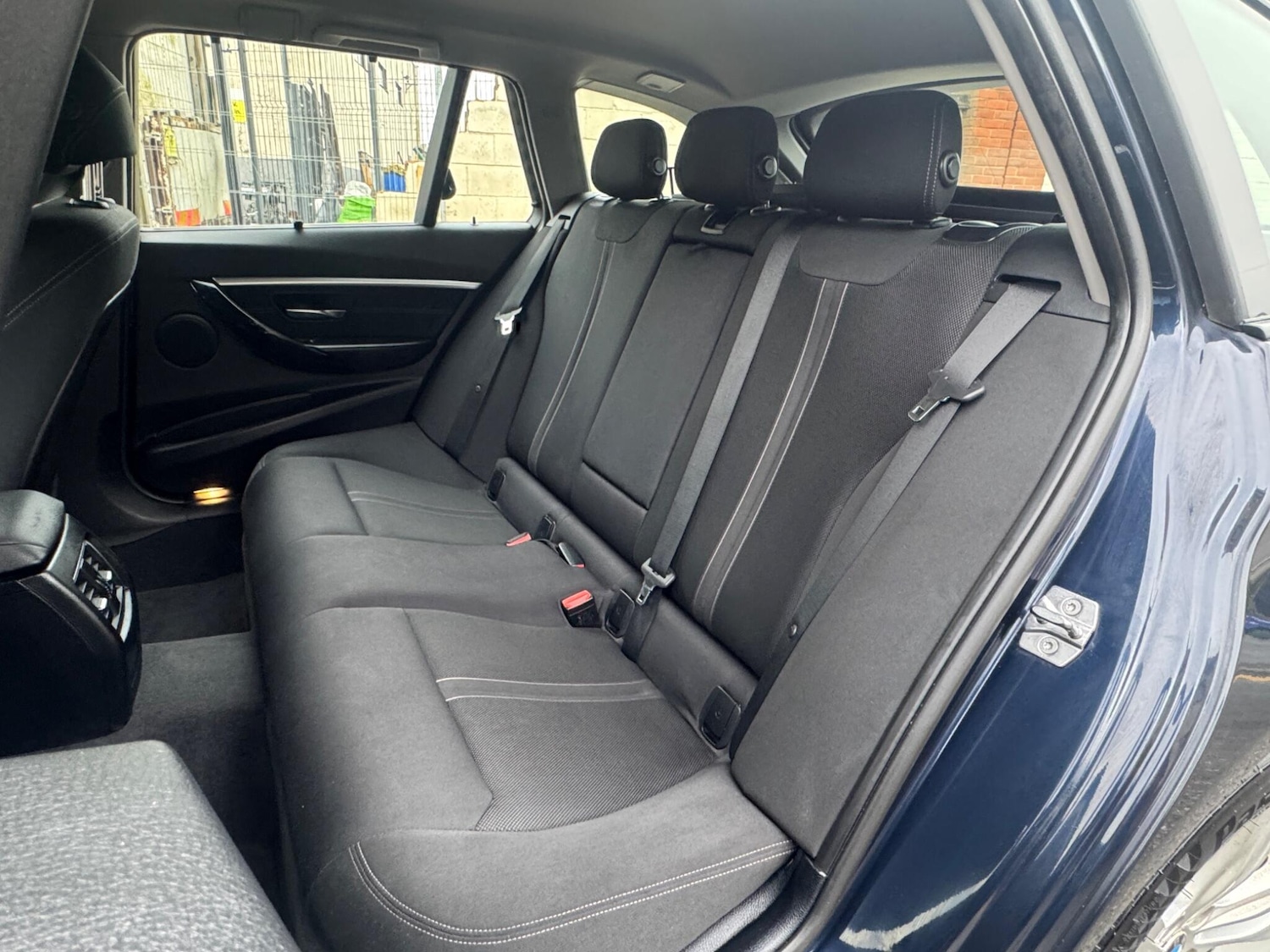 Used BMW 3 Series 2015 for sale - 77611669: Photo 30