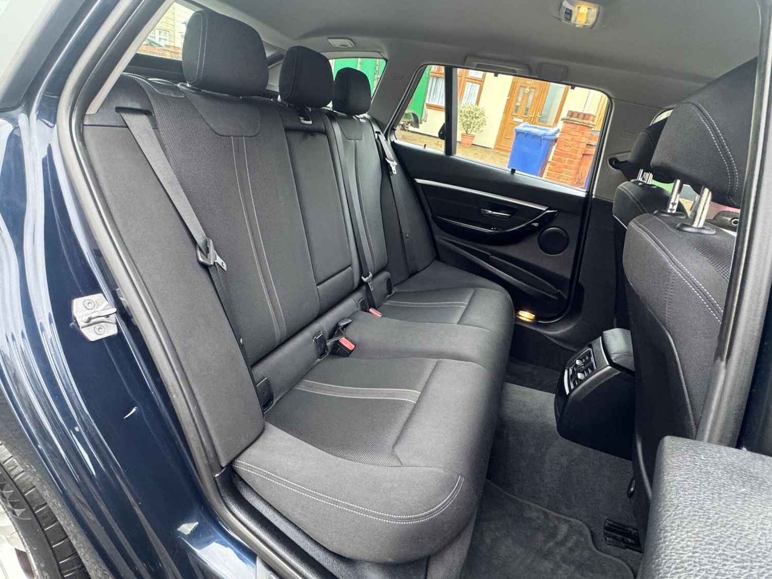 Used BMW 3 Series 2015 for sale - 77611669: Photo 36