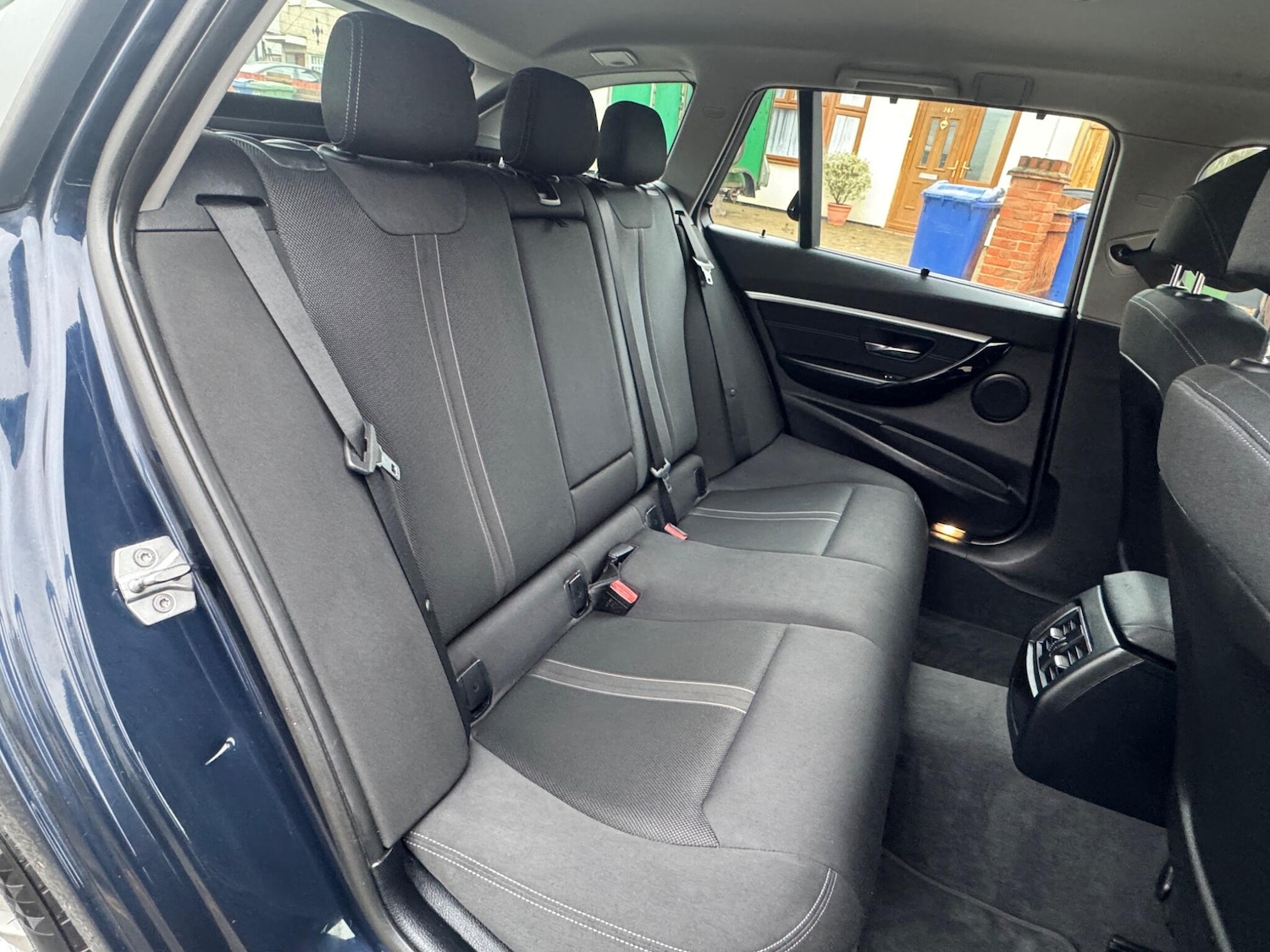 Used BMW 3 Series 2015 for sale - 77611669: Photo 37