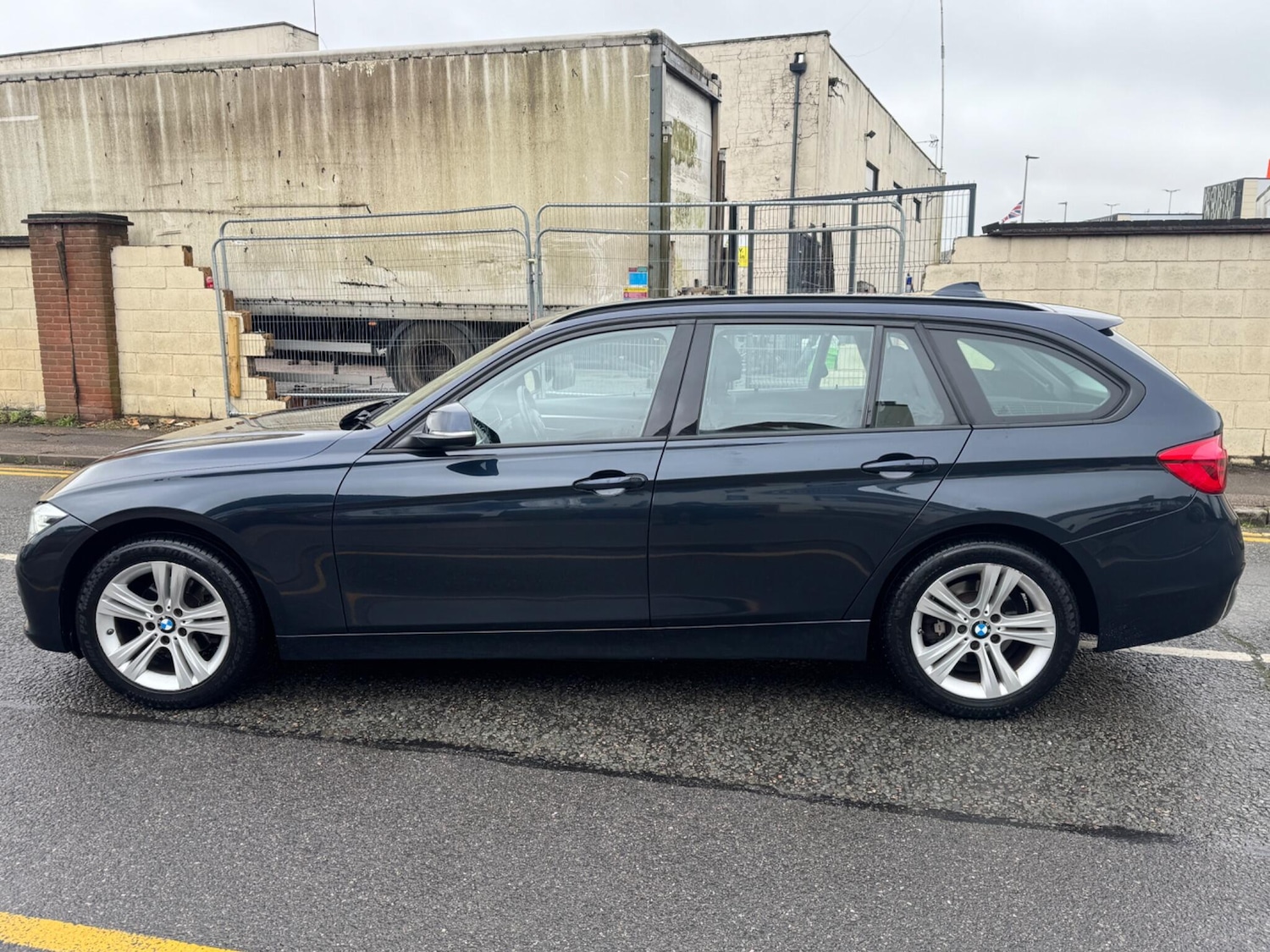 Used BMW 3 Series 2015 for sale - 77611669: Photo 7